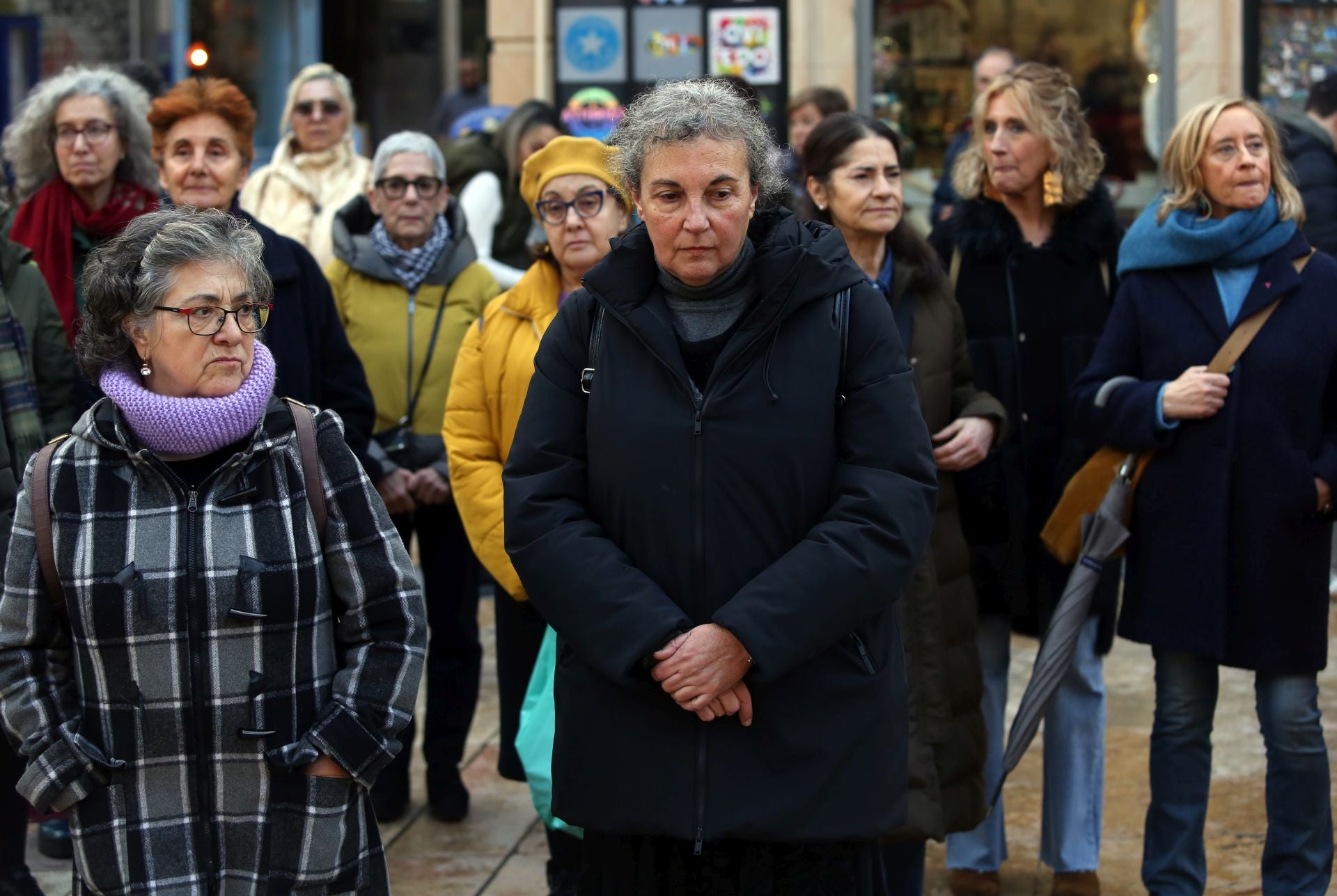 Multitudinaria manifestación en Langreo en repulsa por el asesinato machista