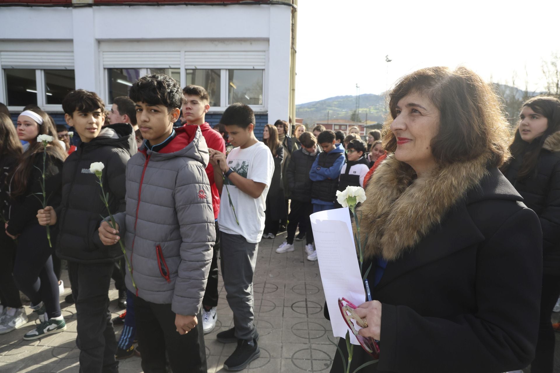 Clamor entre los niños de Langreo contra el crimen de Karilenia