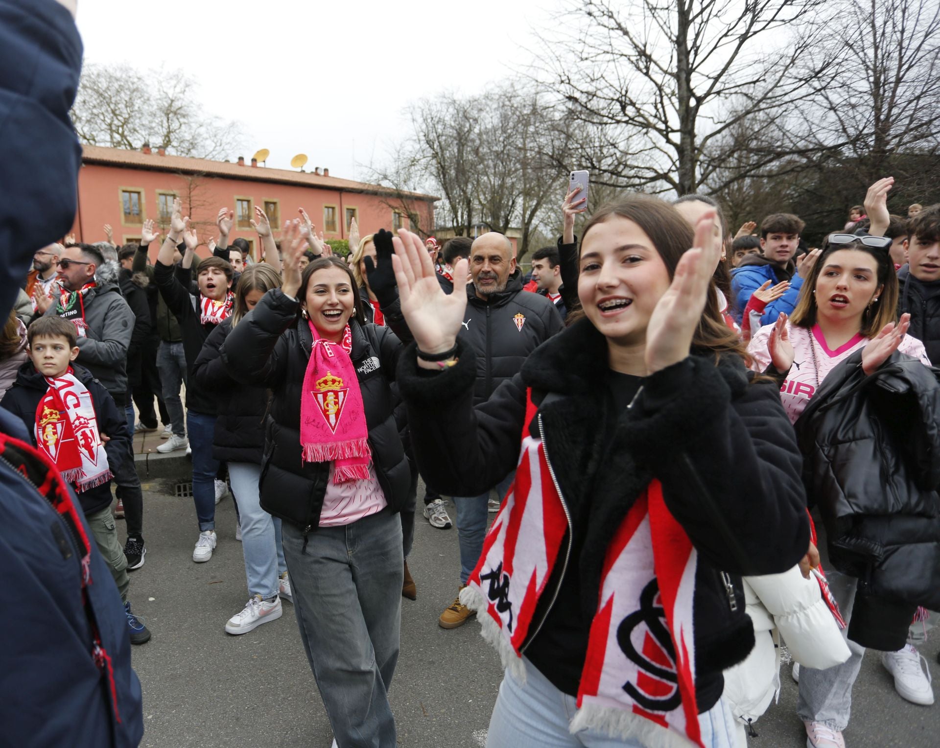 ¿Estuviste animando al Sporting frente al Eibar? ¡Búscate!