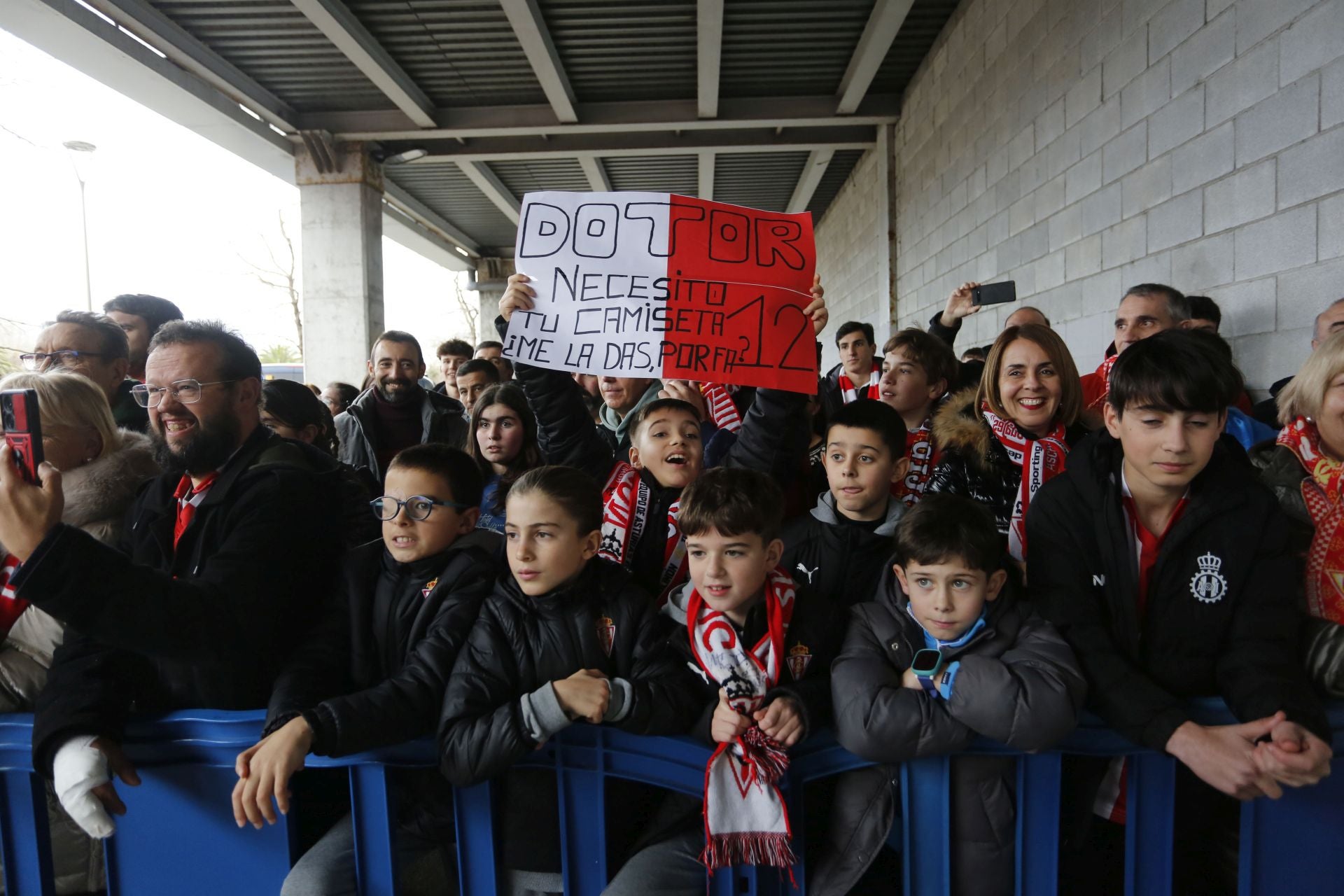 ¿Estuviste animando al Sporting frente al Eibar? ¡Búscate!