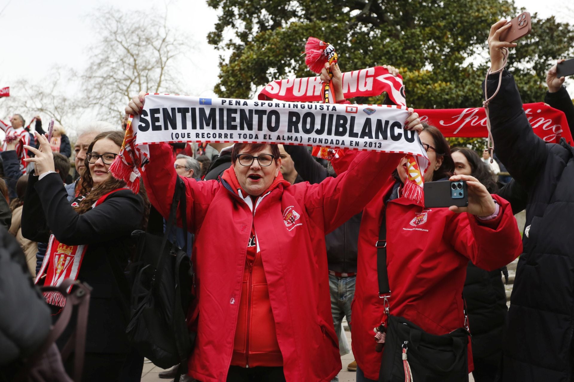 ¿Estuviste animando al Sporting frente al Eibar? ¡Búscate!