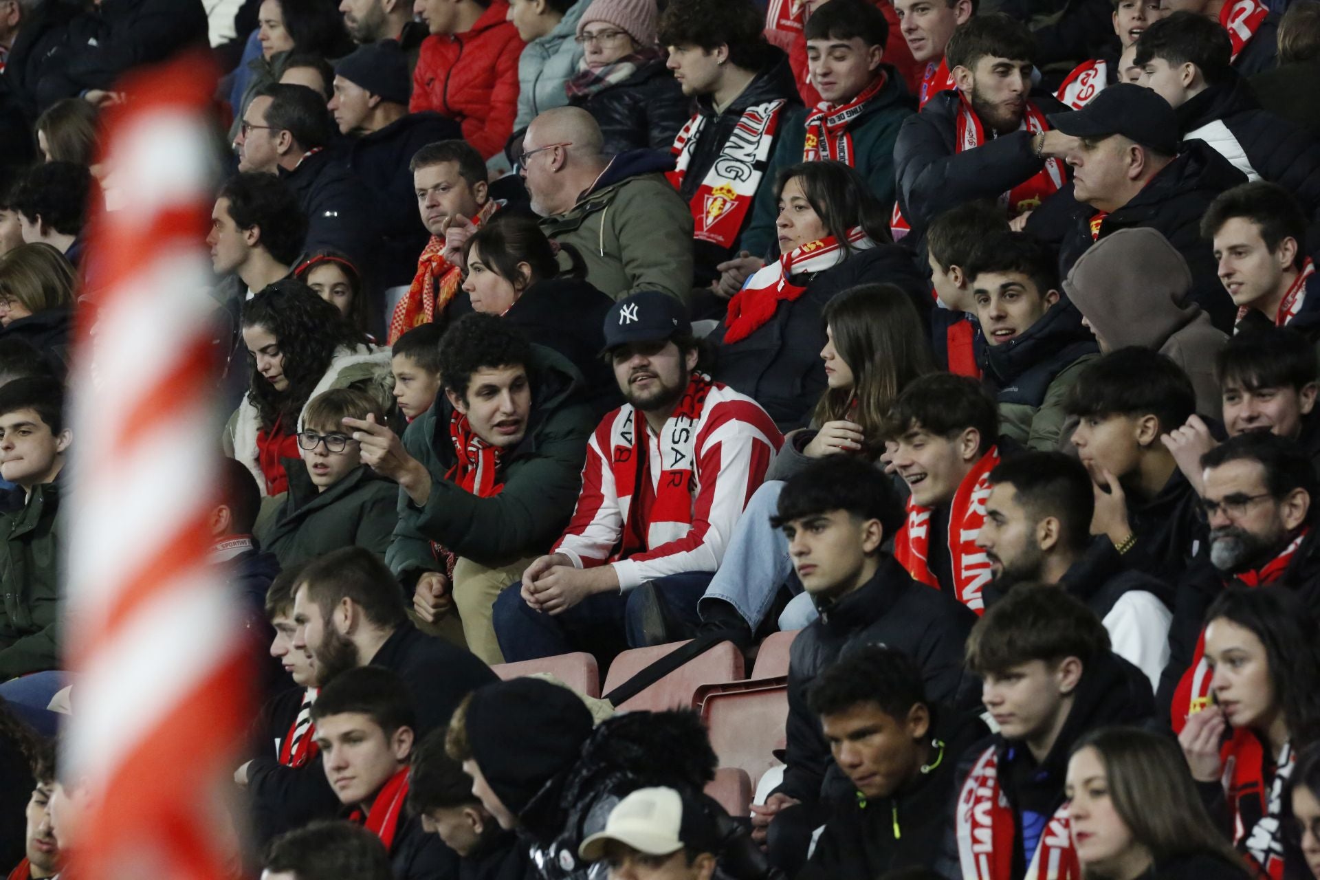 ¿Estuviste animando al Sporting frente al Eibar? ¡Búscate!