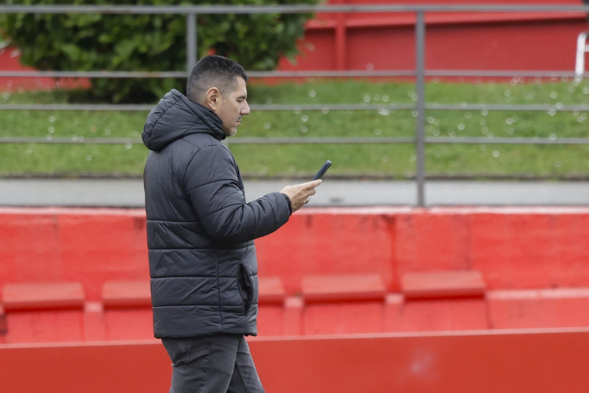 El Sporting de Gijón vuelve a entrenar tras el empate ante el Eibar