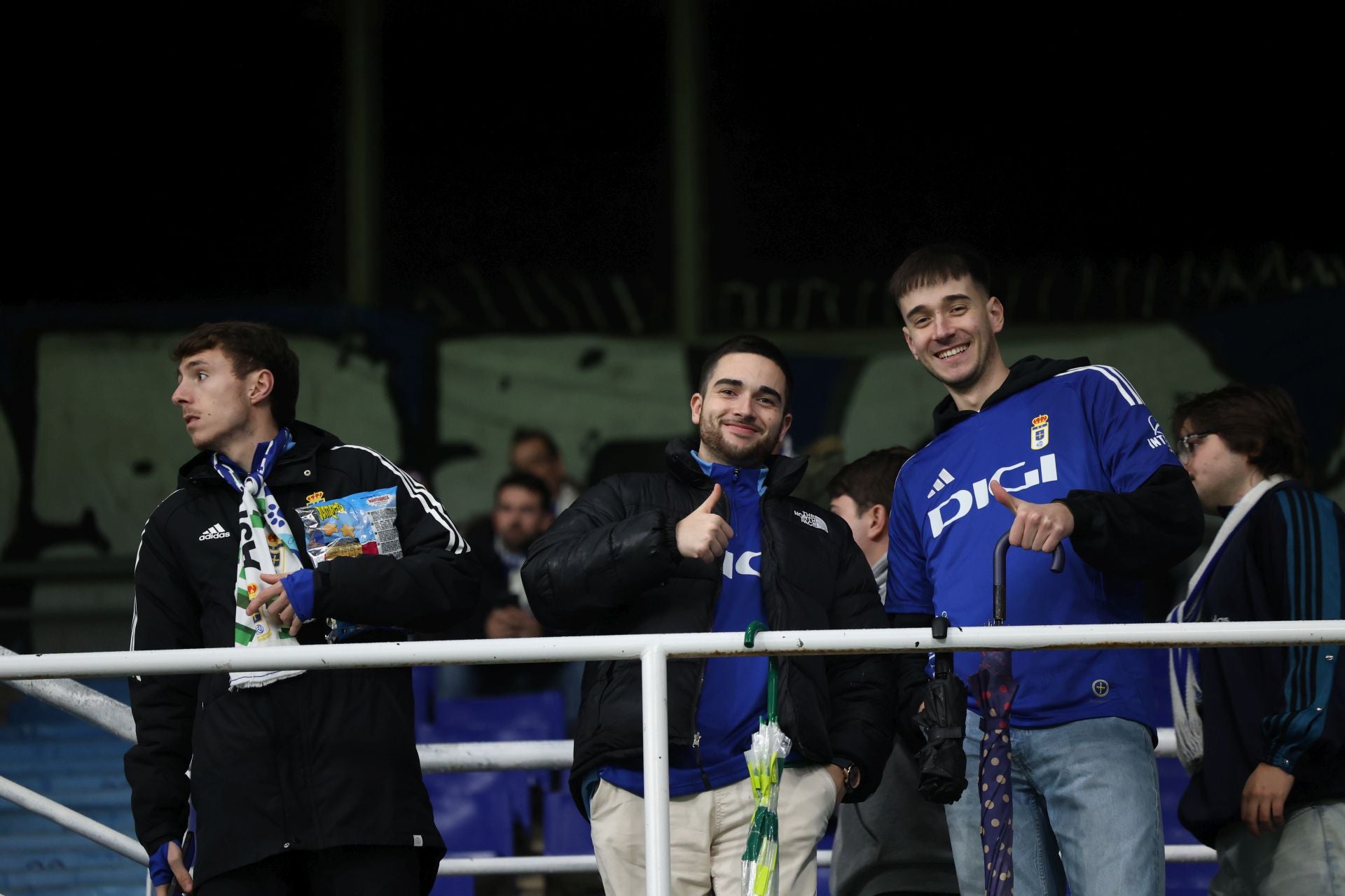 ¿Estuviste en el Real Oviedo - Eldense? ¡Búscate!