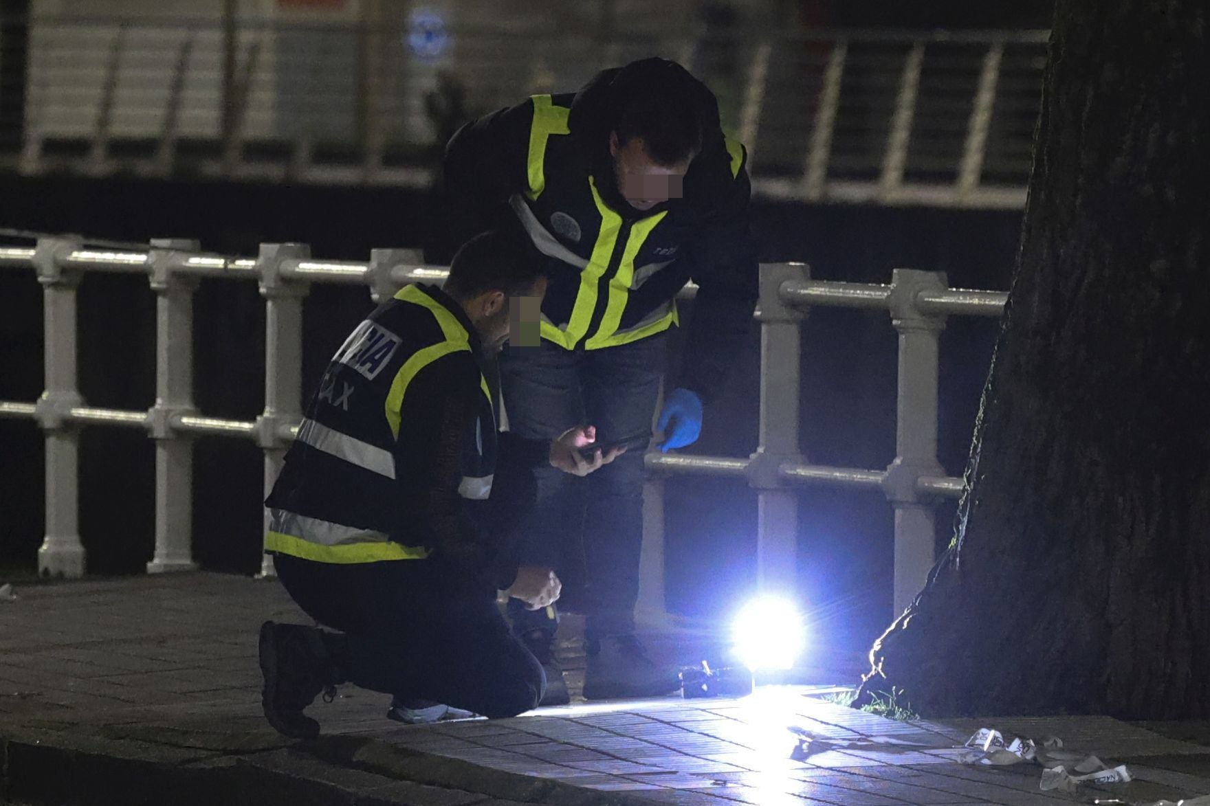 Falsa alarma en Gijón: la intervención de los Tedax, en imágenes