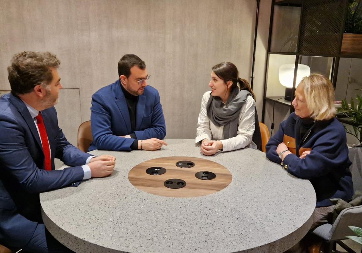 Jonás Fernández, Adrián Barbón, Raquel García y Remedios Bordiú, en una reunión mantenida ayer en Estrasburgo.