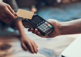 Nueva medida de Hacienda: habrá que declarar los pagos con tarjeta si superan esta cantidad.
