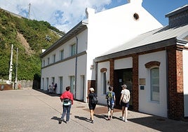 Exterior del Museo de la Mina de Arnao, en Castrillón.