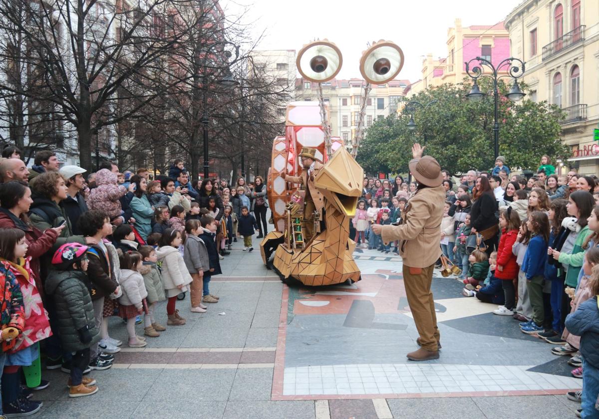 Diversión y risas: Feten levanta el telón en Gijón