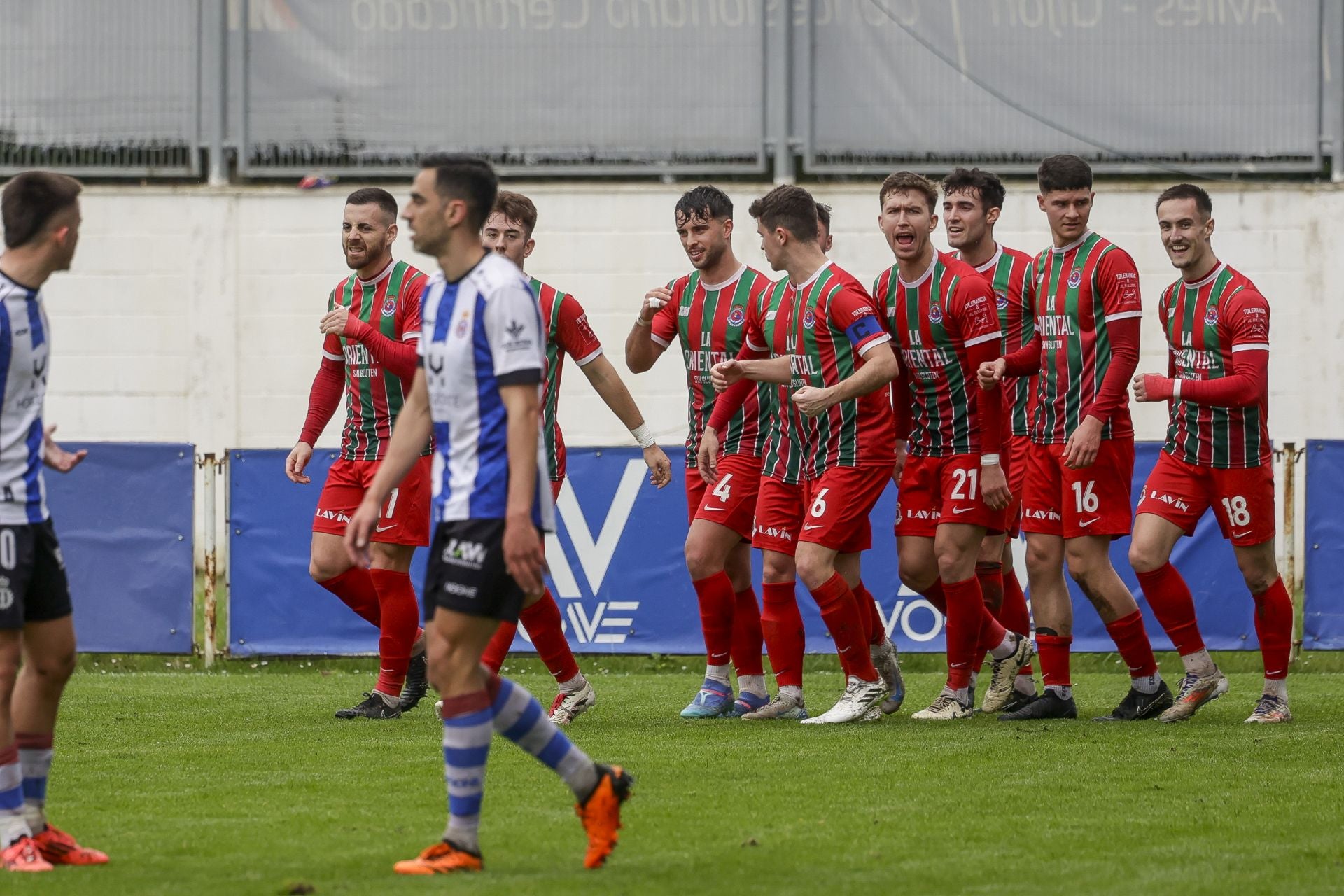 Las mejores imágenes del Real Avilés (2-2) Gimnástica