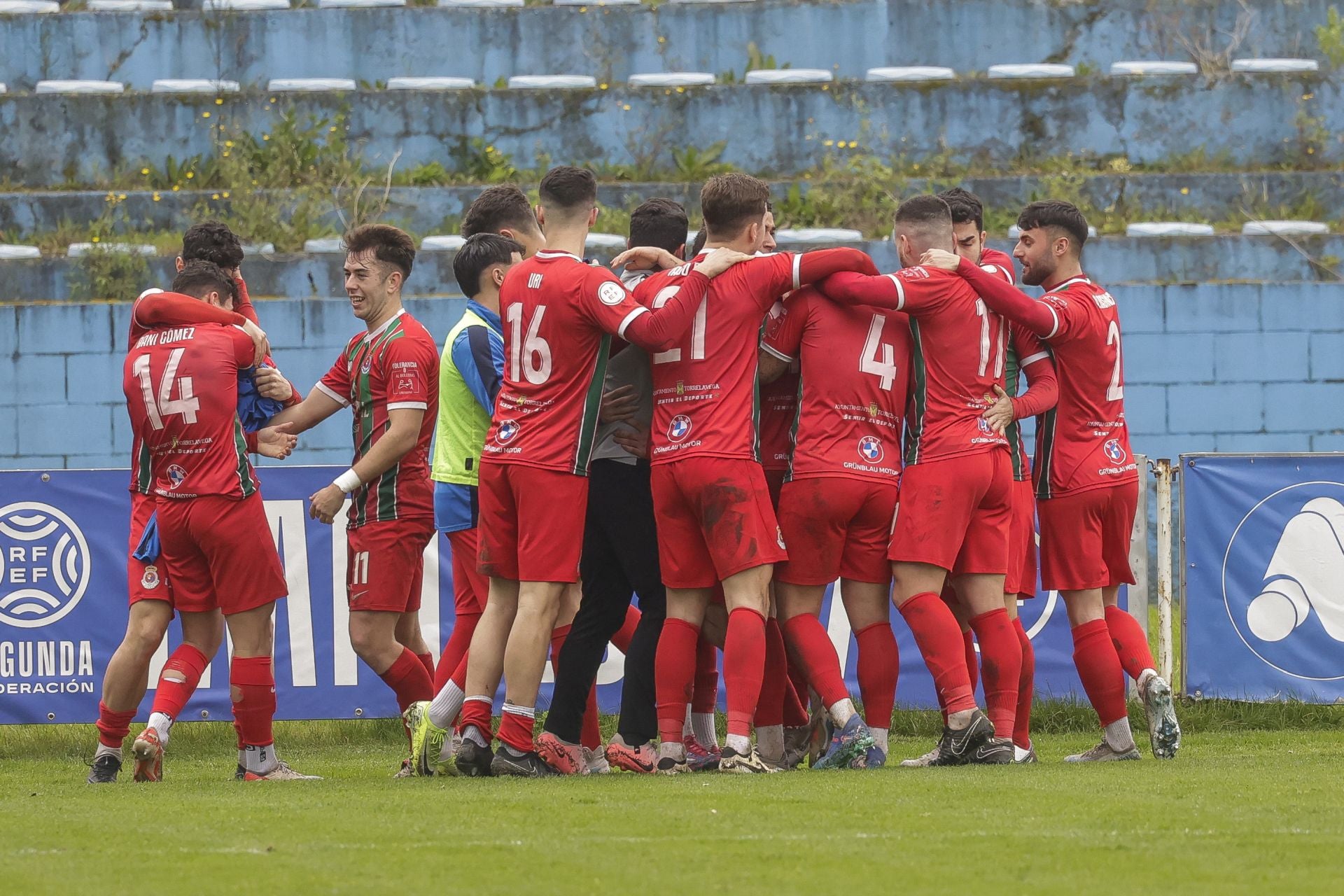 Las mejores imágenes del Real Avilés (2-2) Gimnástica