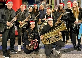 Estreno de Beerbena como fanfarria en la San Silvestre de Luanco.