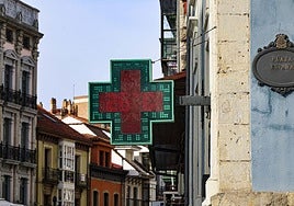 Un termómetro de Avilés marcaba este jueves 26º, una jornada completamente primaveral.
