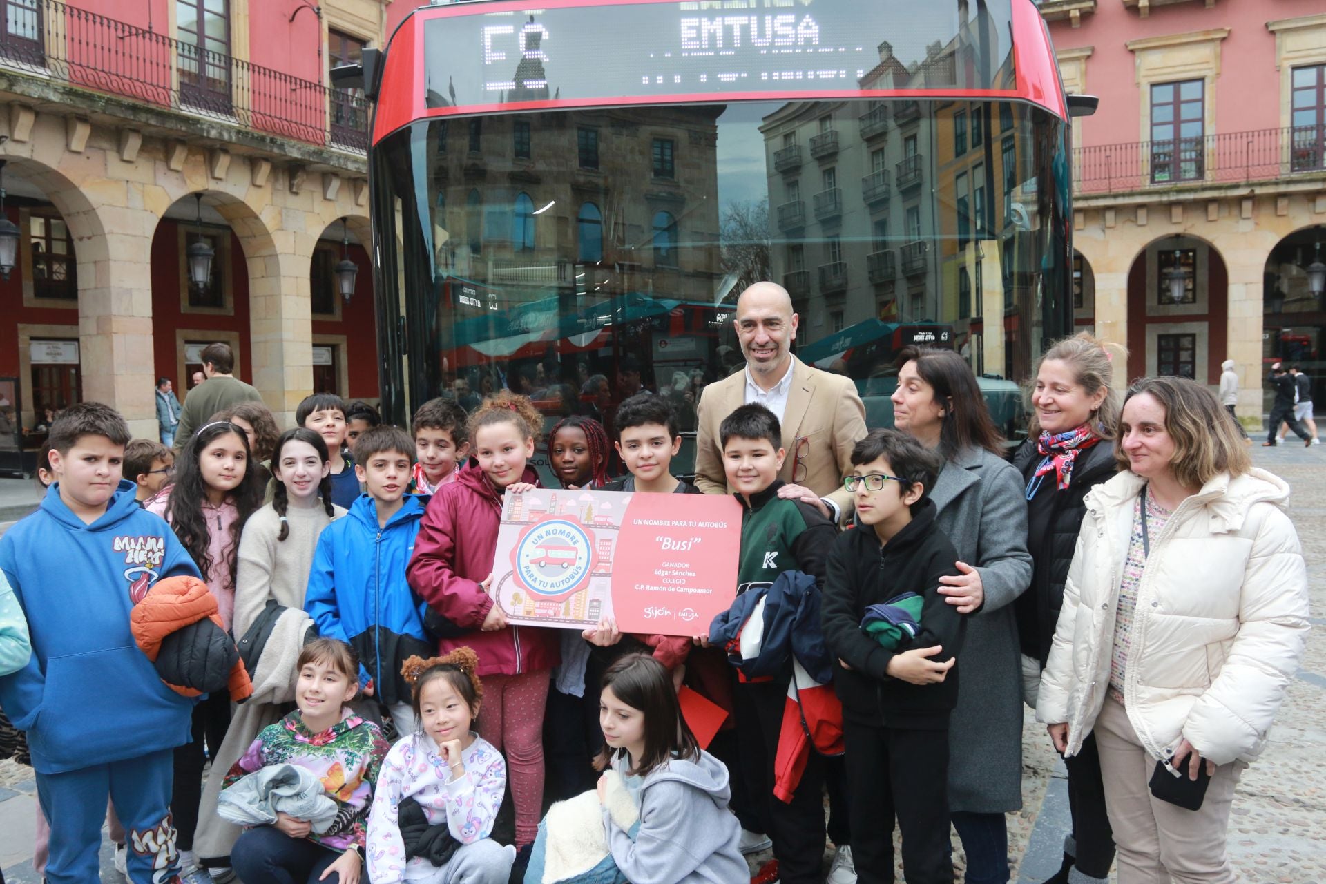 Gijón estrena autobuses: más seguros y eléctricos