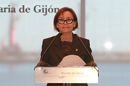 La alcaldesa de Gijón durante su discurso.