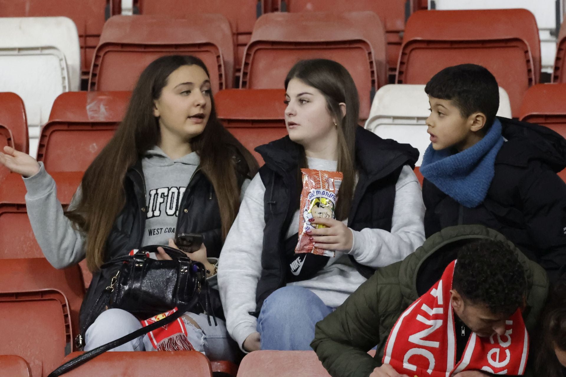 ¿Estuviste en el Sporting de Gijón - Almería? ¡Búscate!