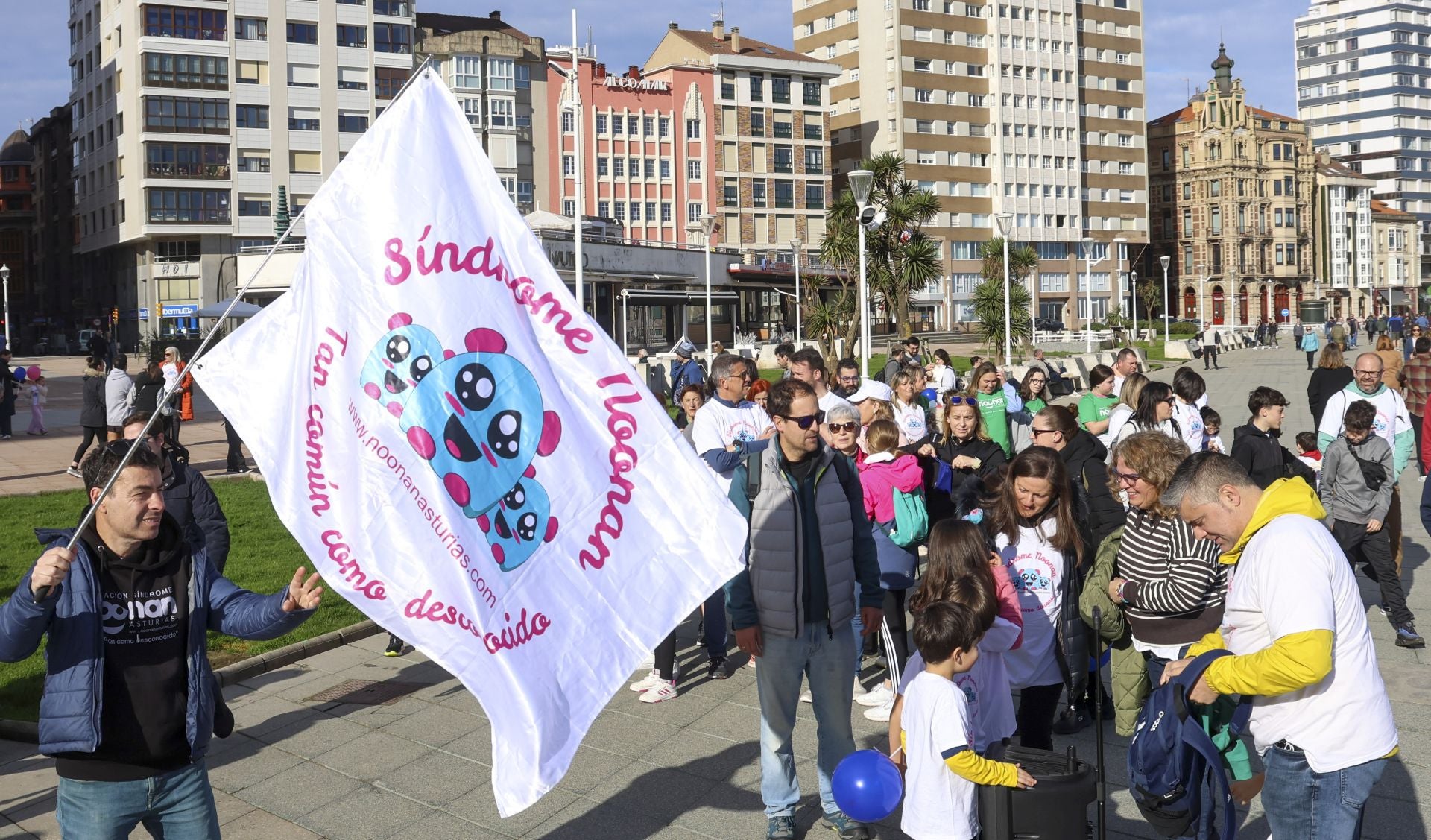 Fotos: Marcha solidaria para dar visibilidad al síndrome de Noonan