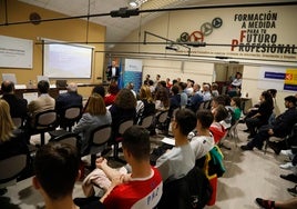 Feria de la FP Industrial, hace algunos cursos, en el CIFP de Langreo.