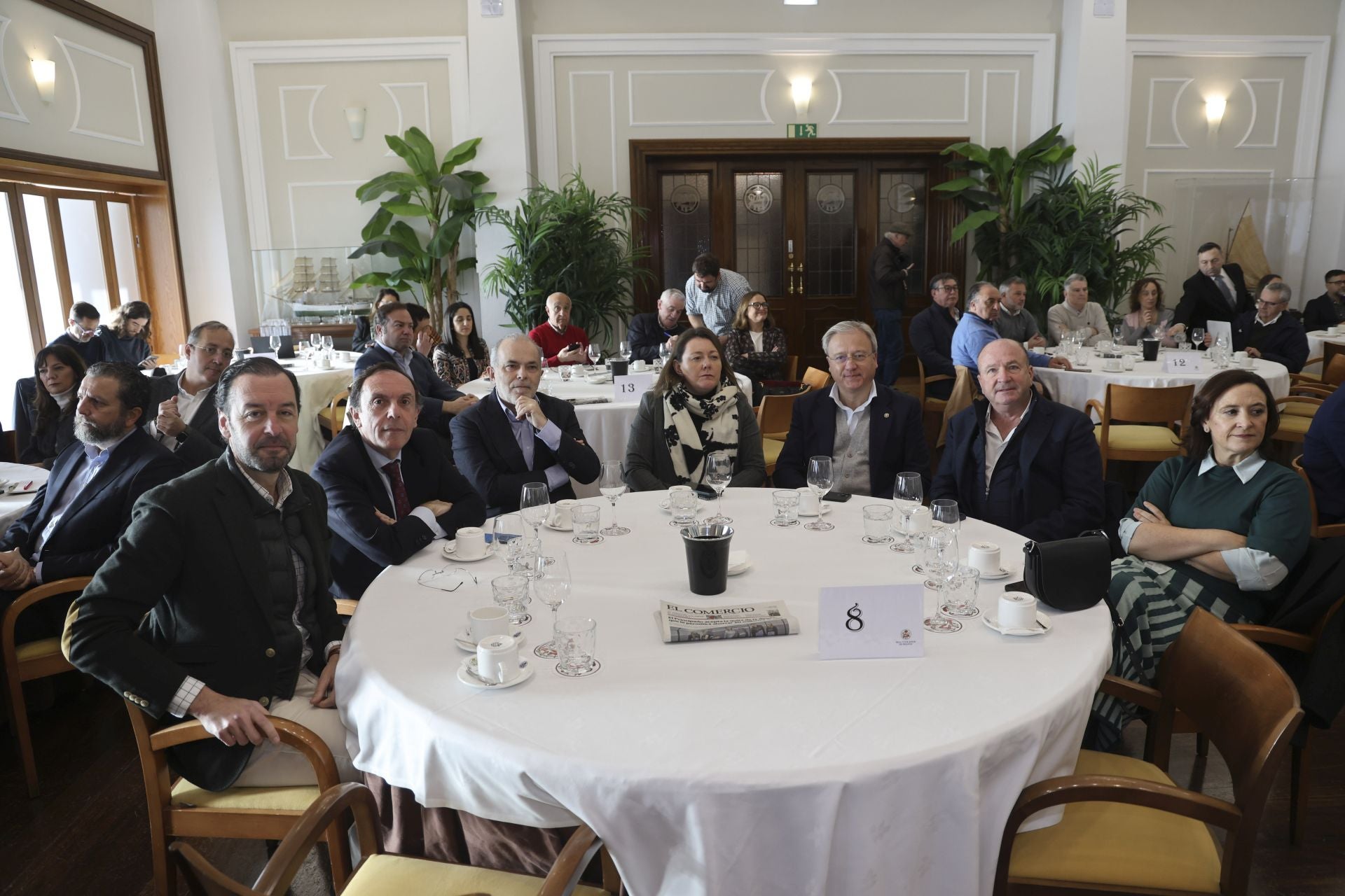 Así fue el encuentro de Adrián Barbón con EL COMERCIO