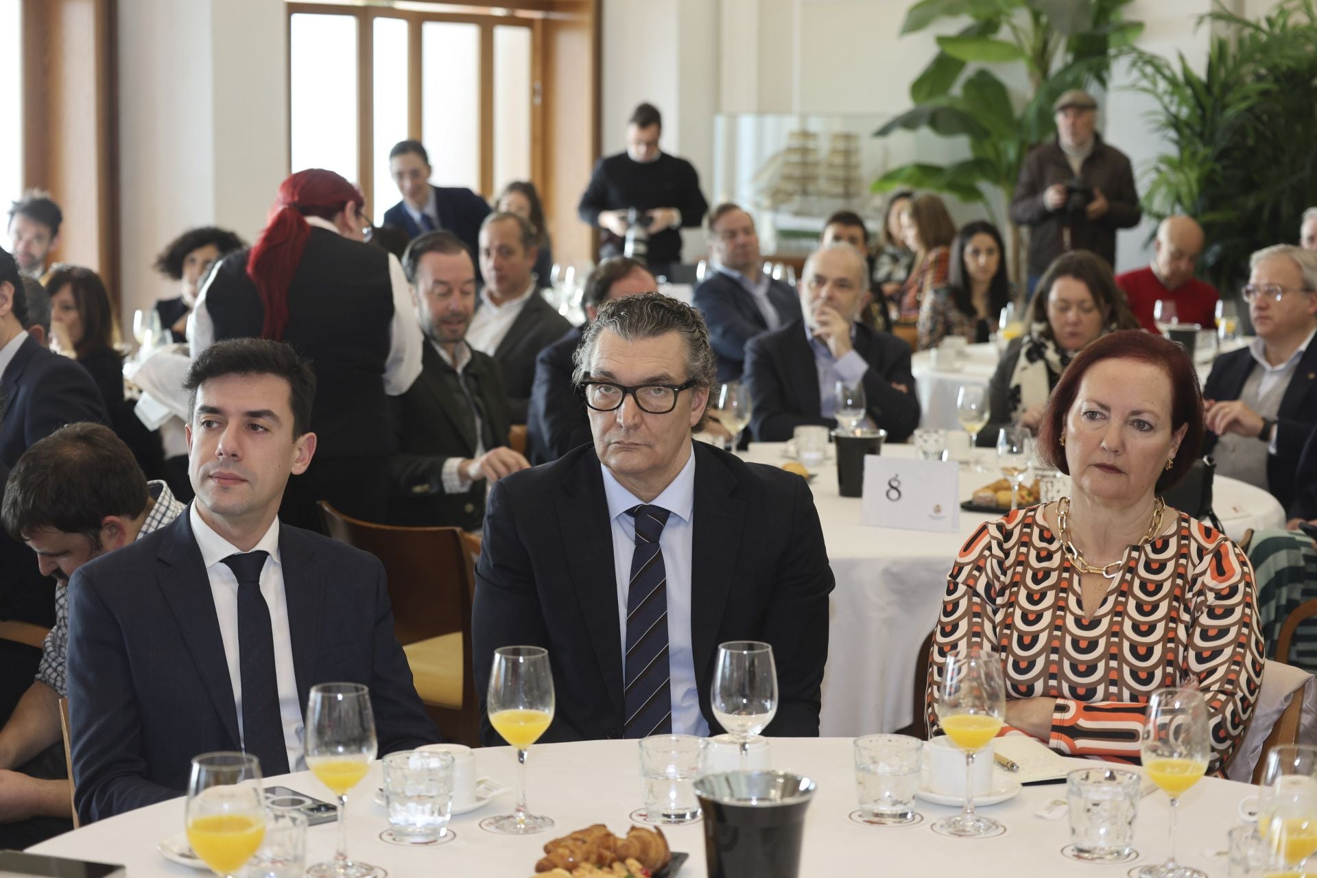 Así fue el encuentro de Adrián Barbón con EL COMERCIO