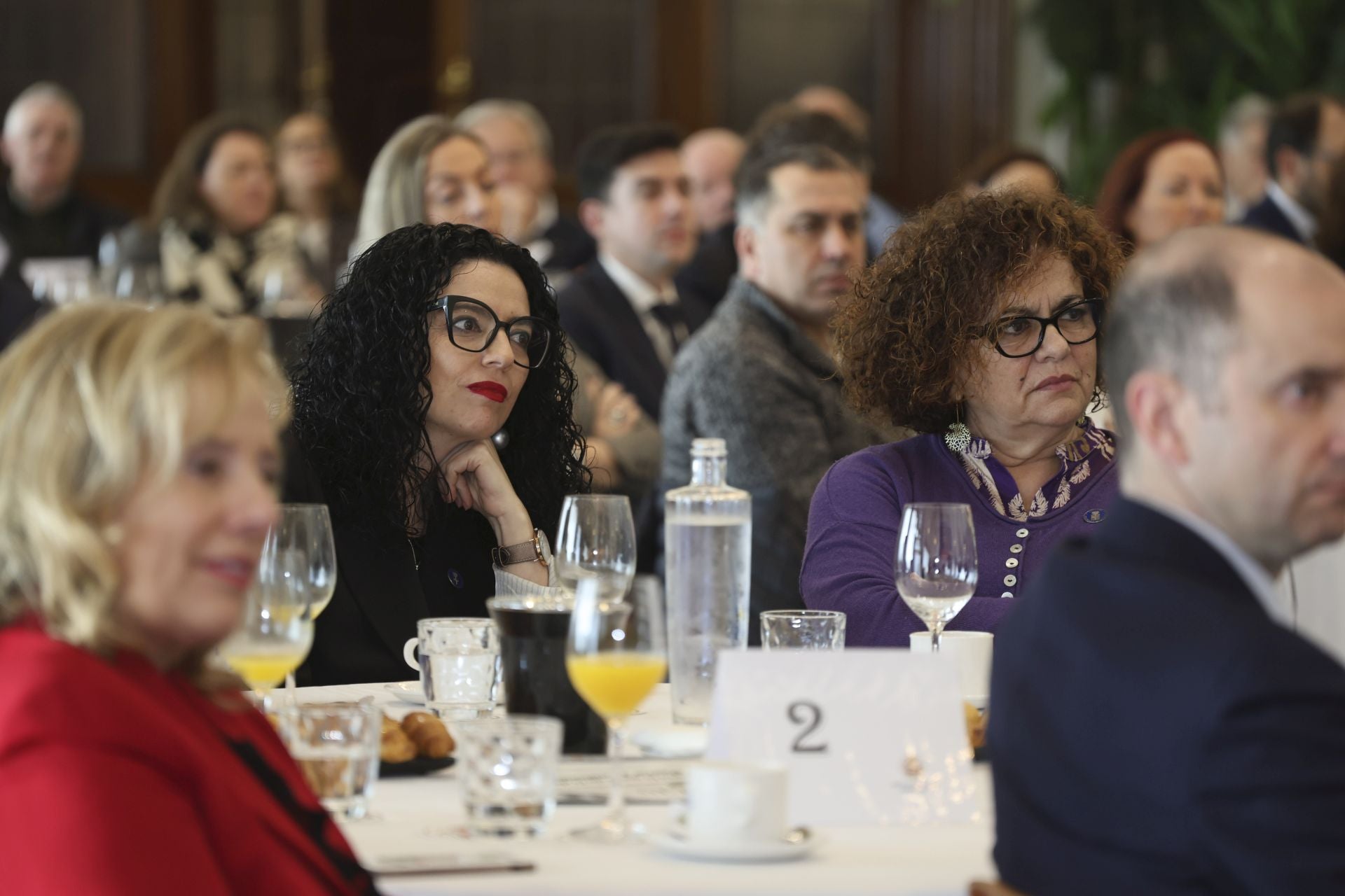Así fue el encuentro de Adrián Barbón con EL COMERCIO