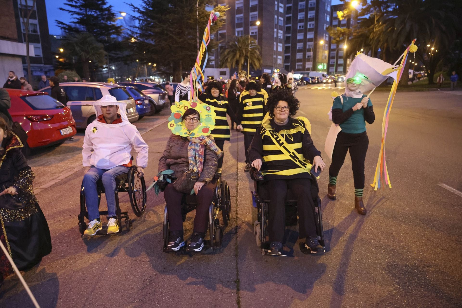 Llaranes arranca el Antroxu en Avilés