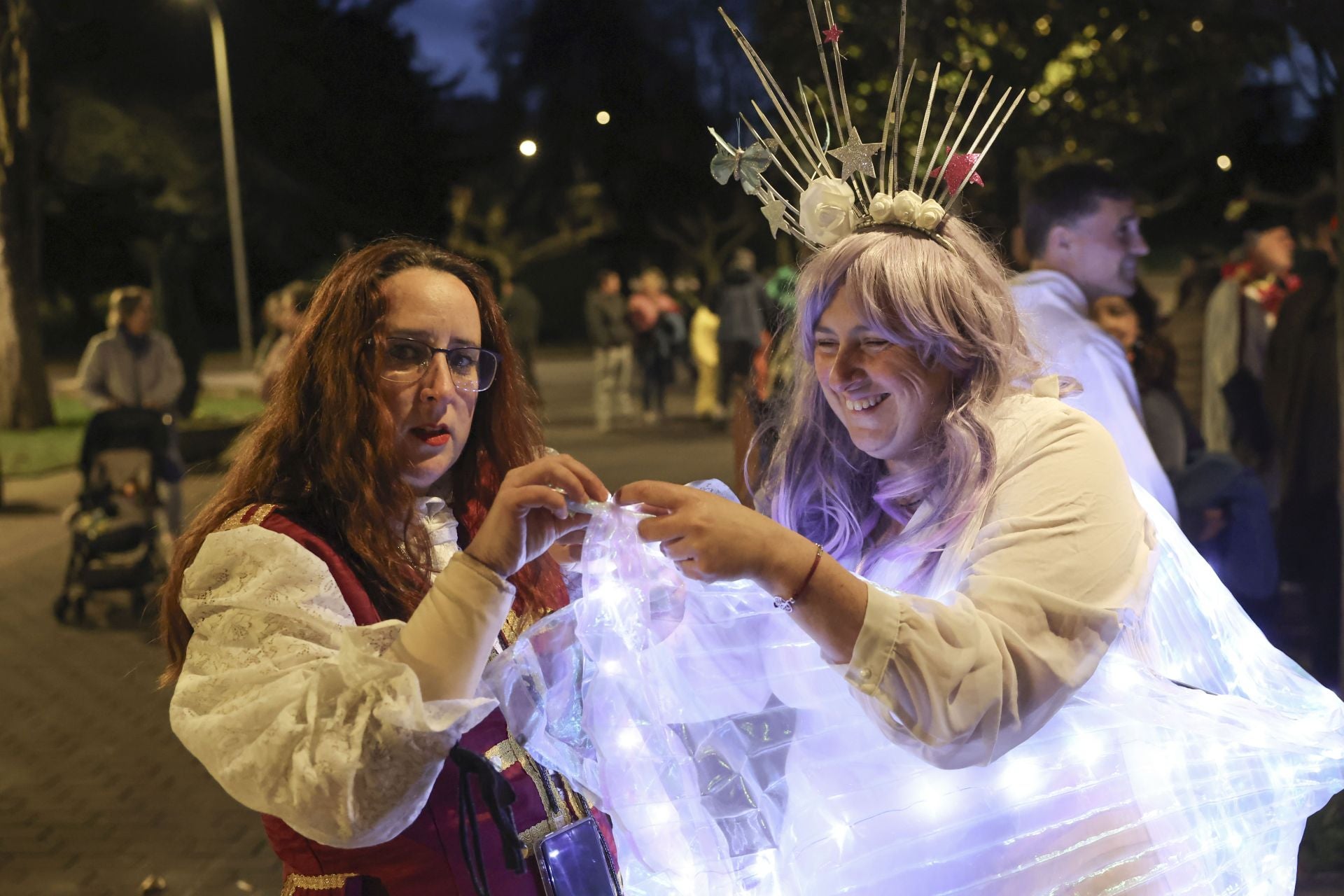 Llaranes arranca el Antroxu en Avilés