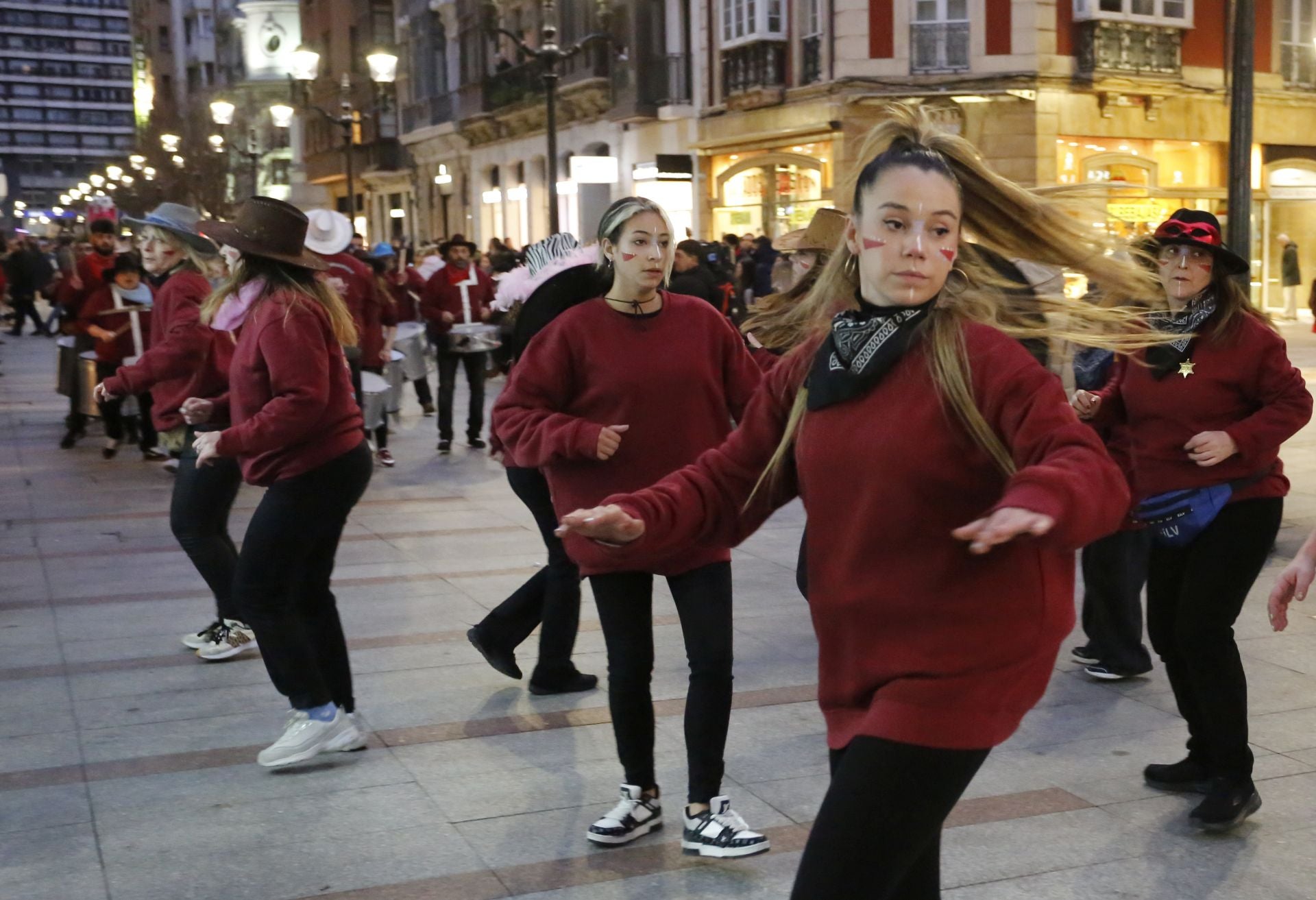 El pregón da el pistoletazo de salida al Antroxu de Gijón