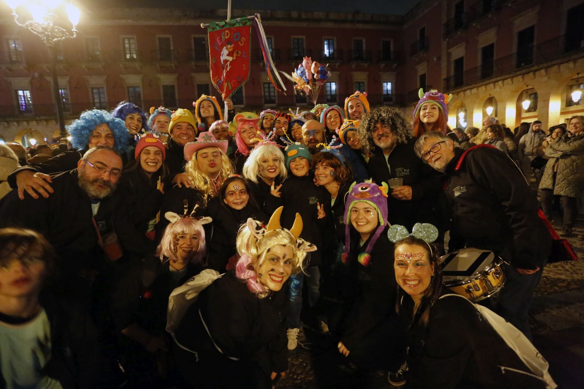 El pregón da el pistoletazo de salida al Antroxu de Gijón
