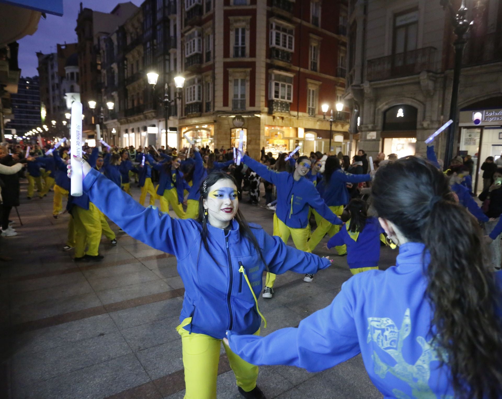 El pregón da el pistoletazo de salida al Antroxu de Gijón