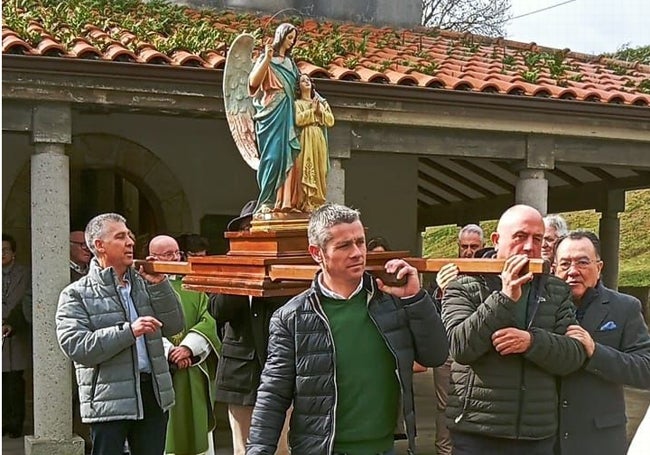 Procesión del Santo Ángel.