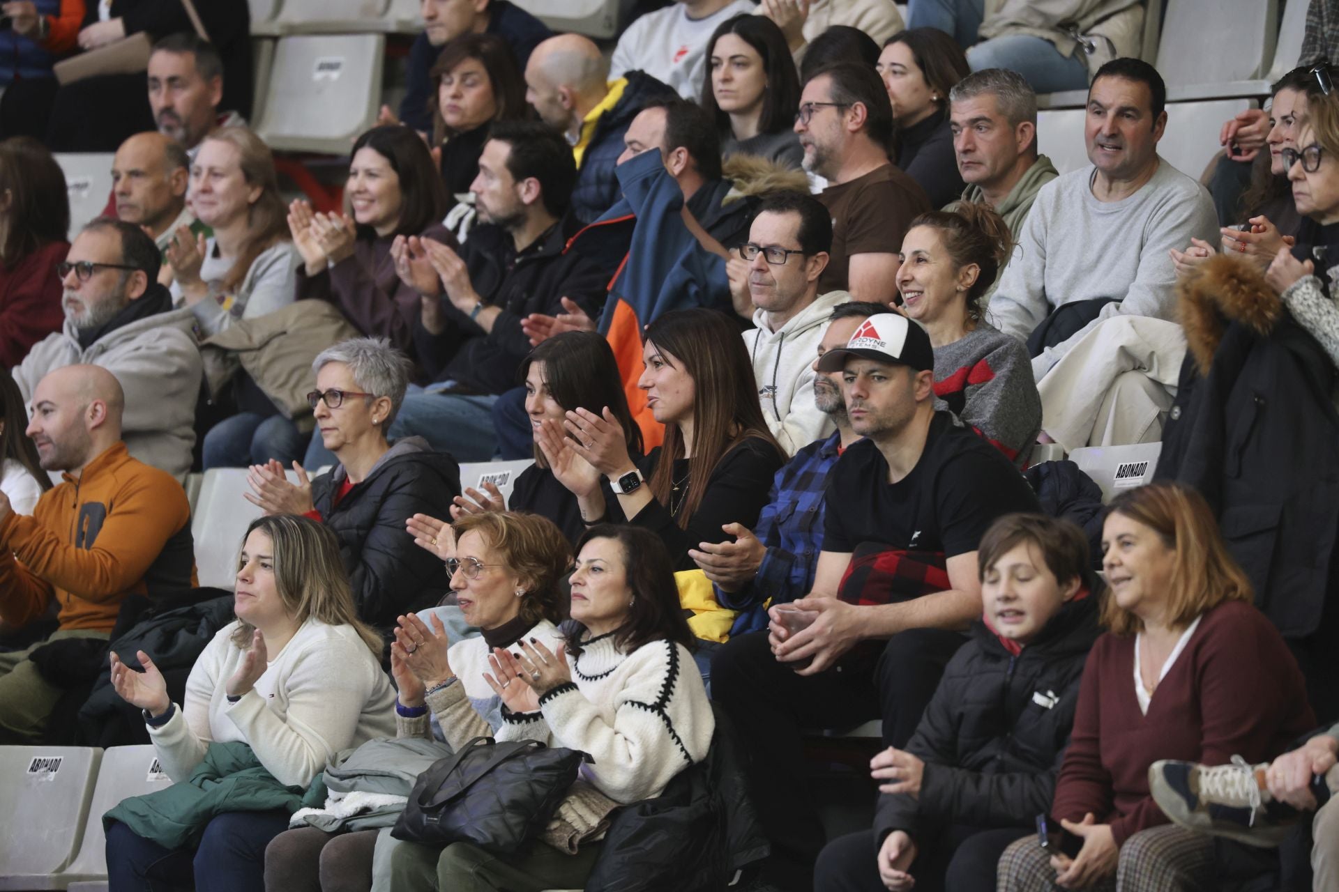 ¿Estuviste en la final femenina del Gijón Premier Padel? ¡Búscate en las fotos!