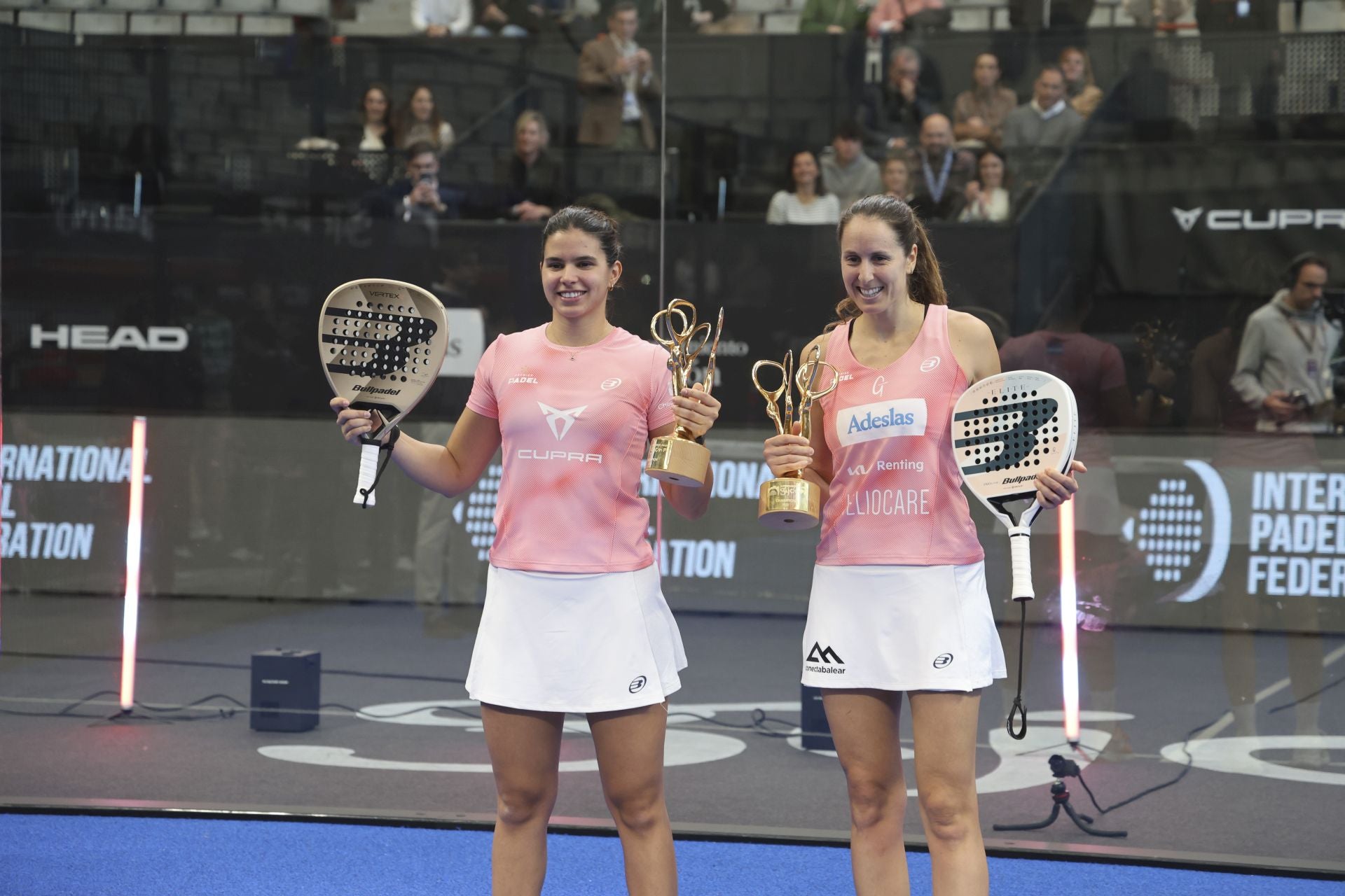 ¿Estuviste en la final femenina del Gijón Premier Padel? ¡Búscate en las fotos!