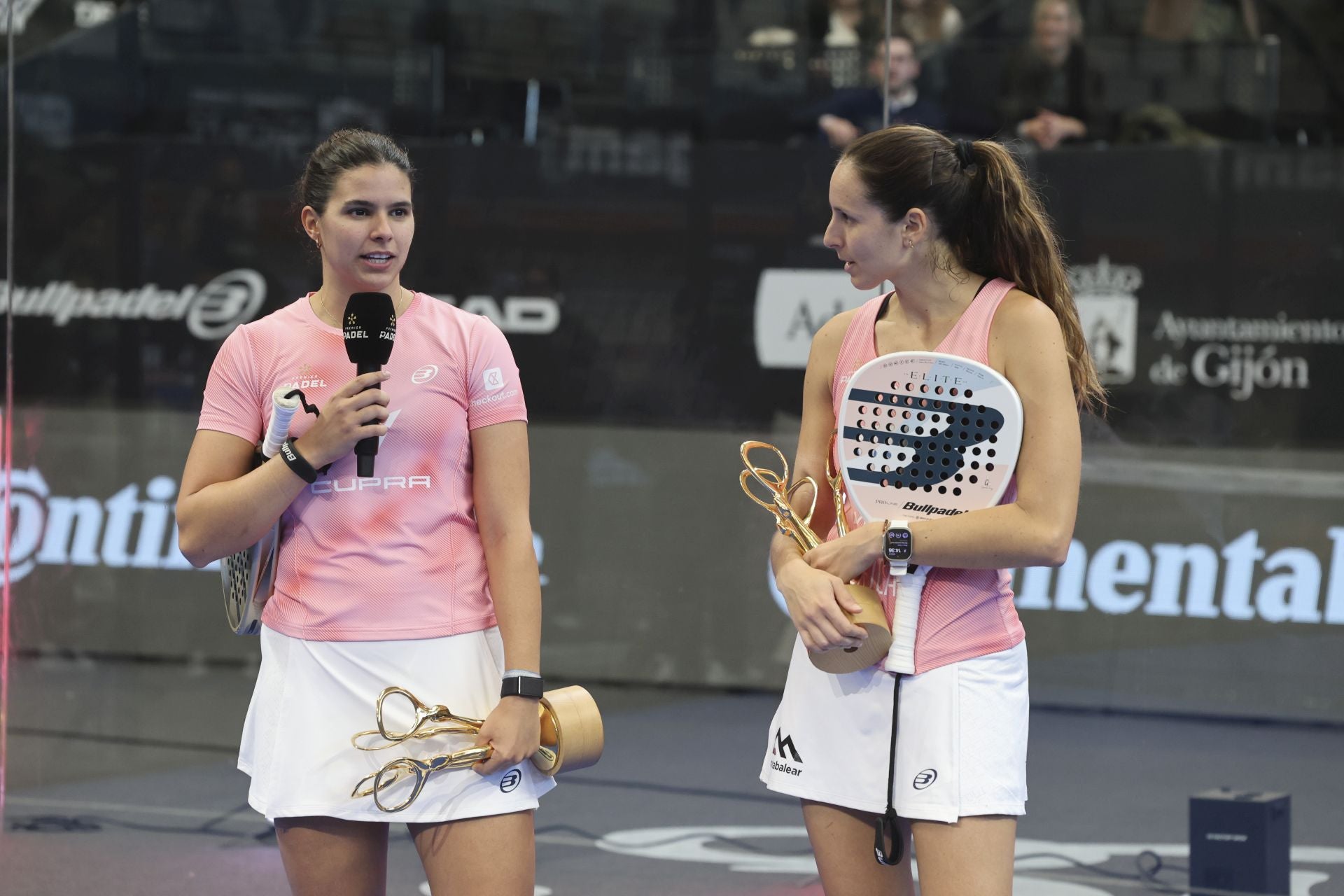 ¿Estuviste en la final femenina del Gijón Premier Padel? ¡Búscate en las fotos!