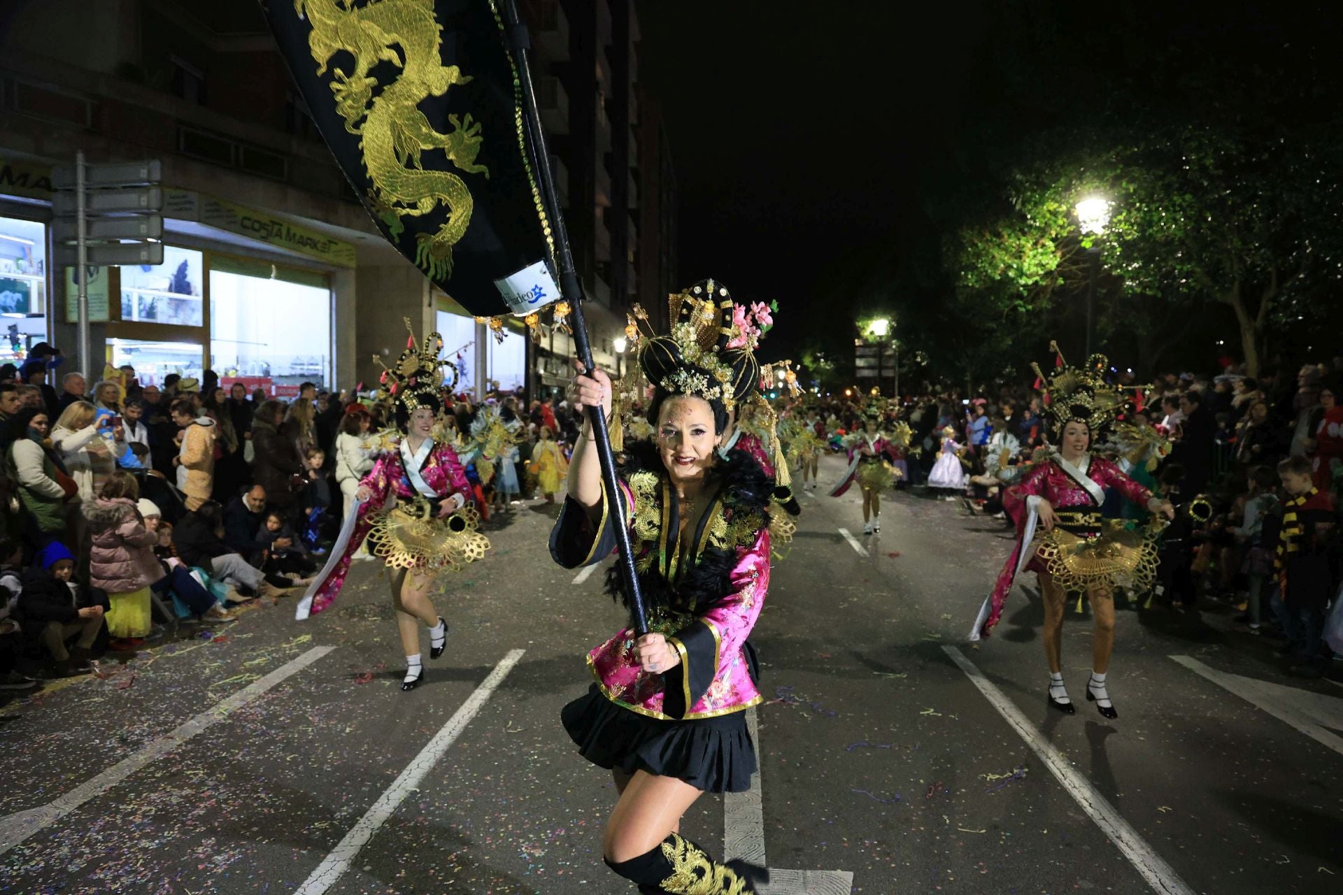 Las mejores imágenes del desfile del Antroxu de Gijón (I)