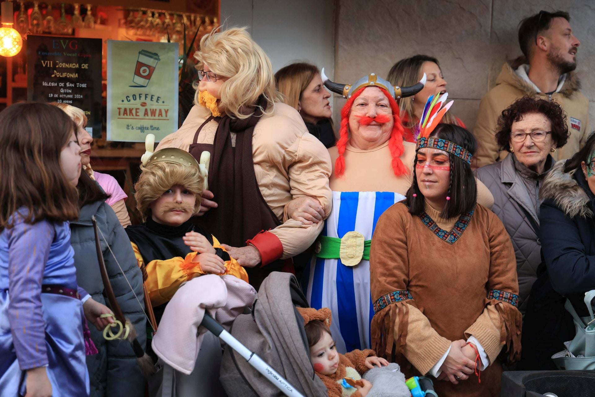 Las mejores imágenes del desfile del Antroxu de Gijón (I)