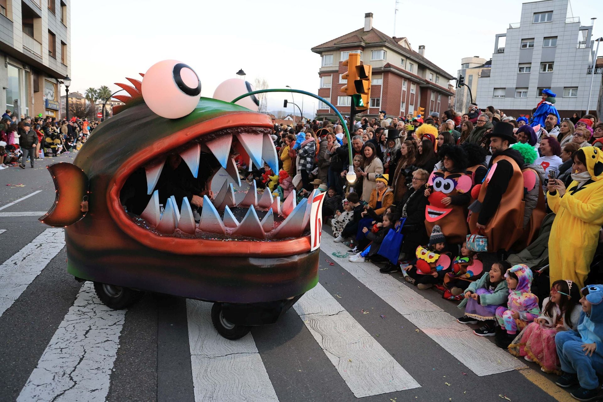 Las mejores imágenes del desfile del Antroxu de Gijón (I)