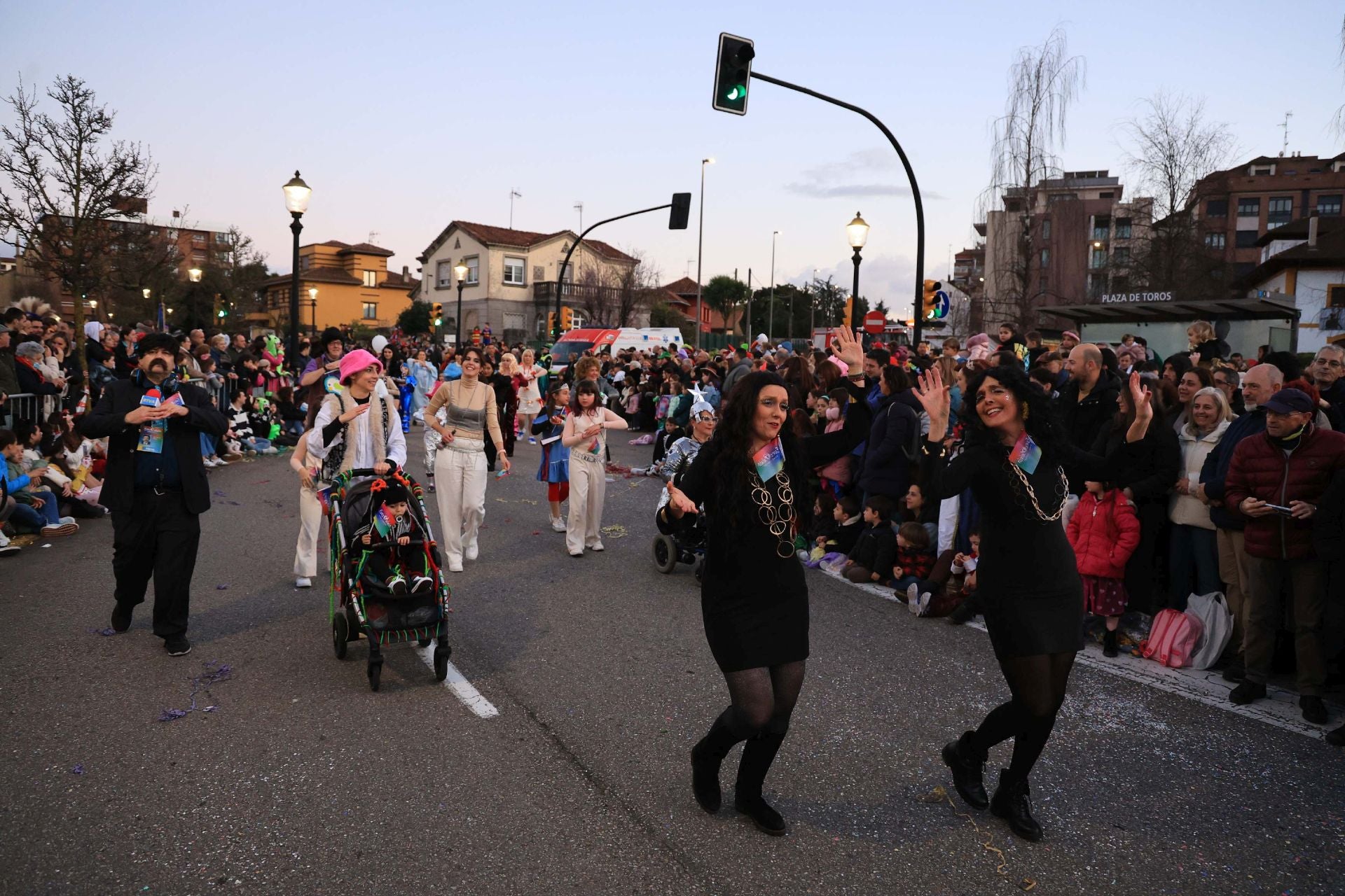 Las mejores imágenes del desfile del Antroxu de Gijón (II)