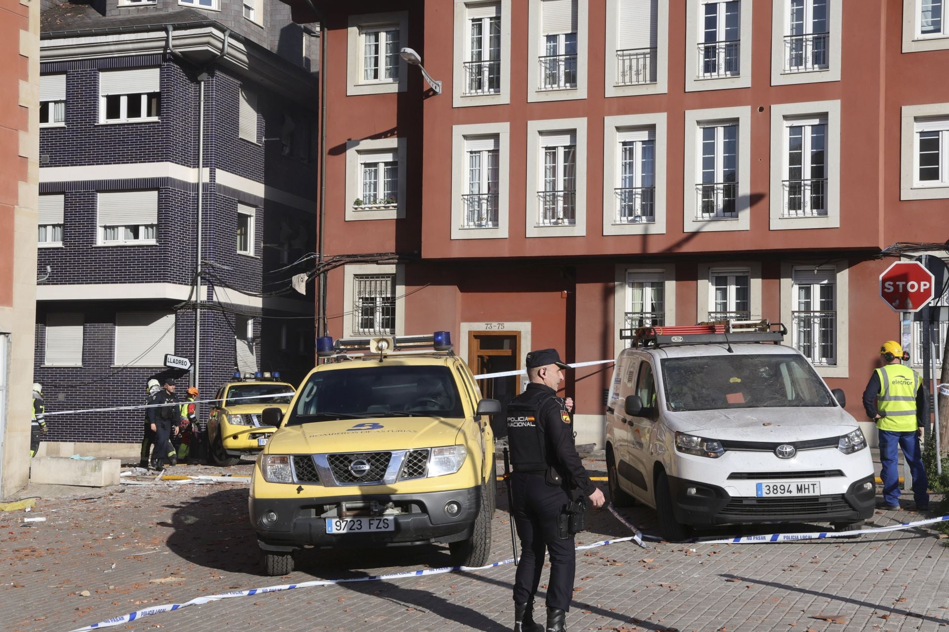 Las imágenes de la explosión de gas en Mieres que ha derrumbado un edificio