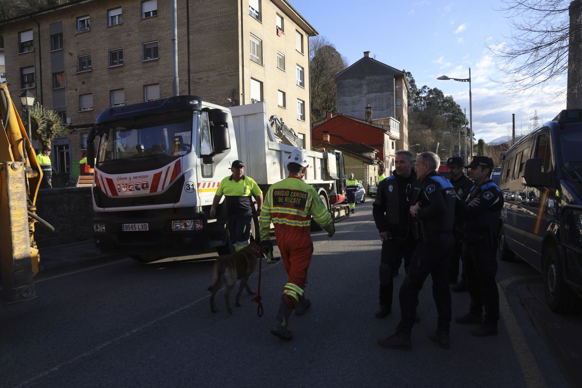 Las imágenes de la explosión de gas en Mieres que ha derrumbado un edificio