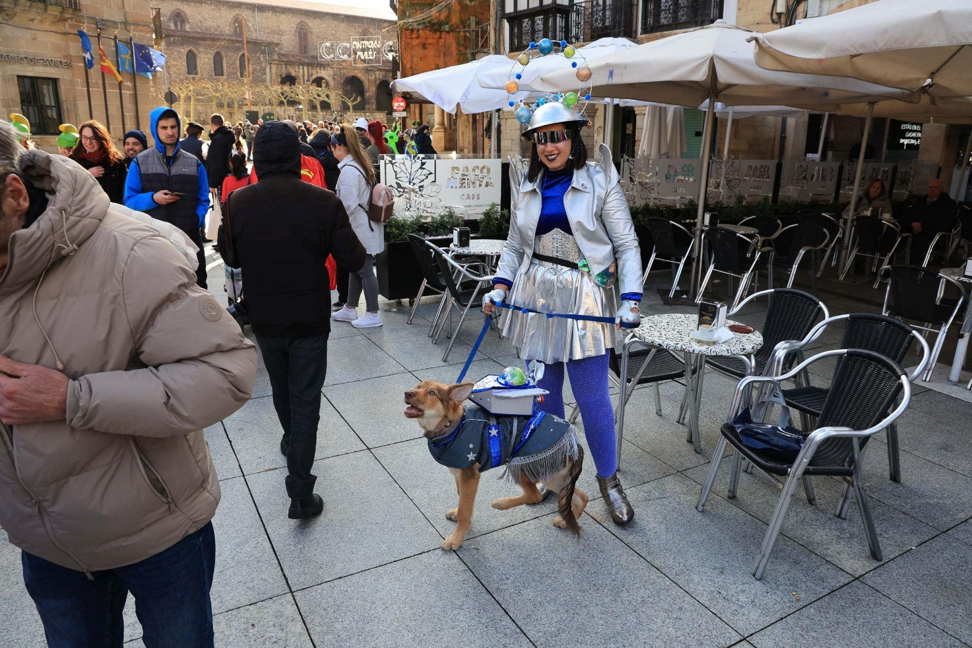 Las mascotas se van de Antroxu en Avilés