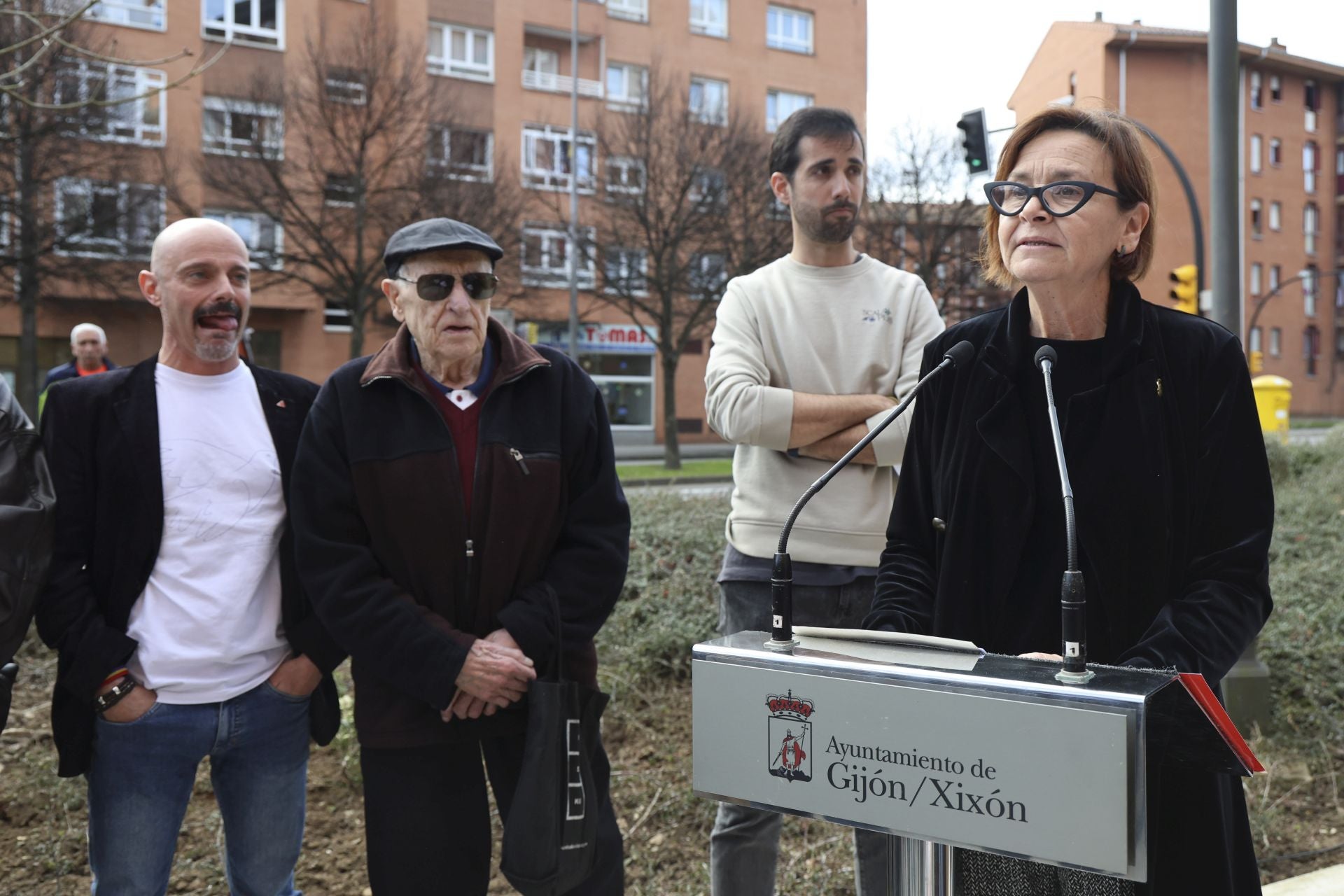 Carmen Álvarez ya es eterna en Gijón: «Es un acto de justicia con mayúsculas»
