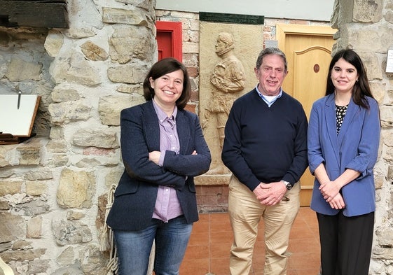 María Sánchez, Julio Álvarez y Raquel Ruiz, en el Hotel Don Pedro.