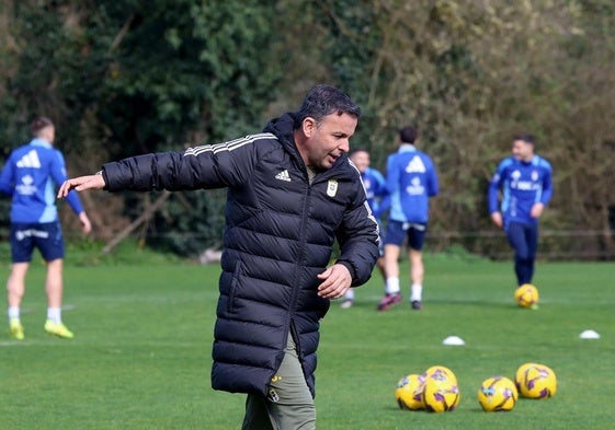 El entrenador del Real Oviedo, Javi Calleja.