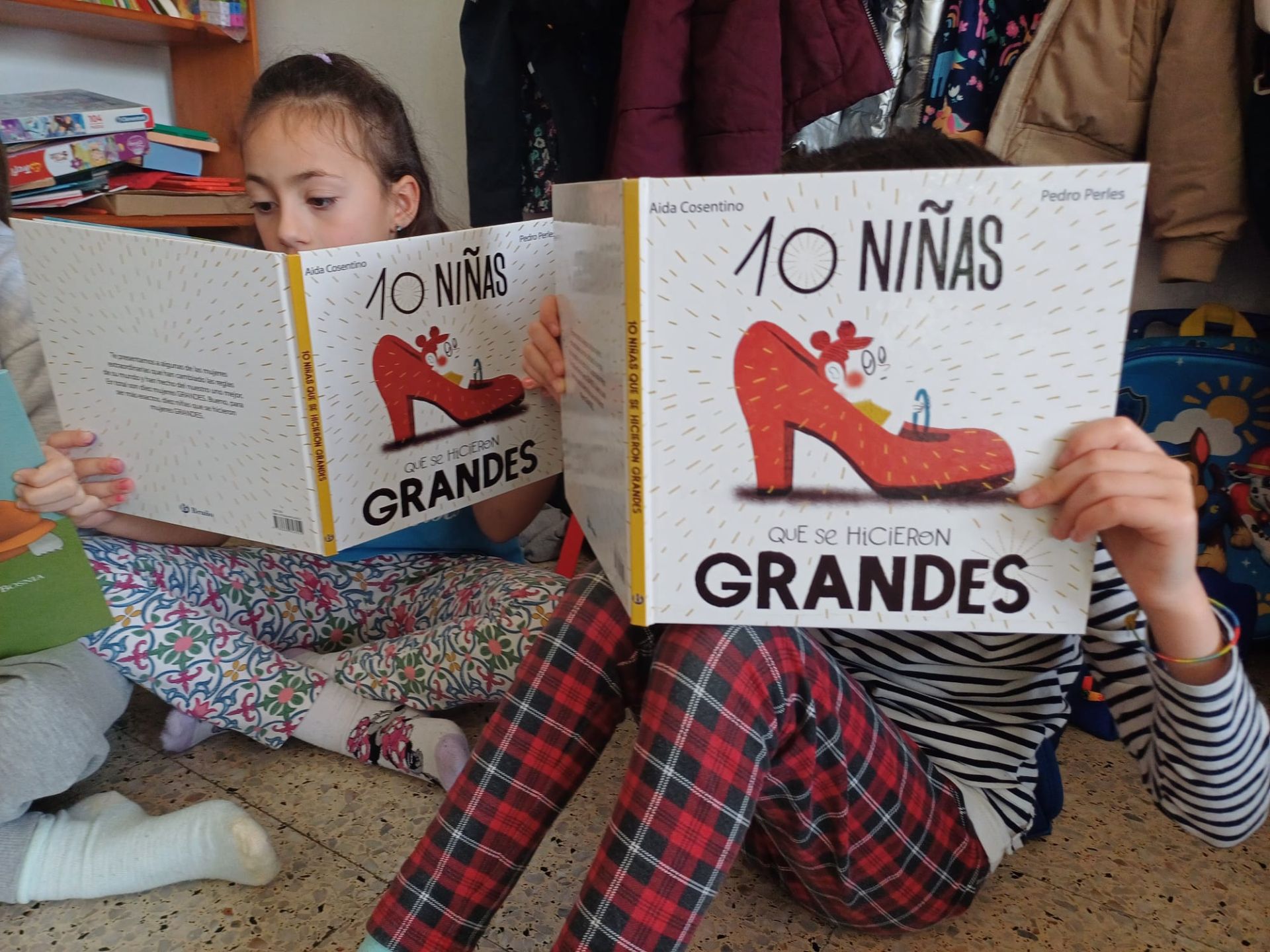Los colegios de Gijón se vuelcan con el 8M