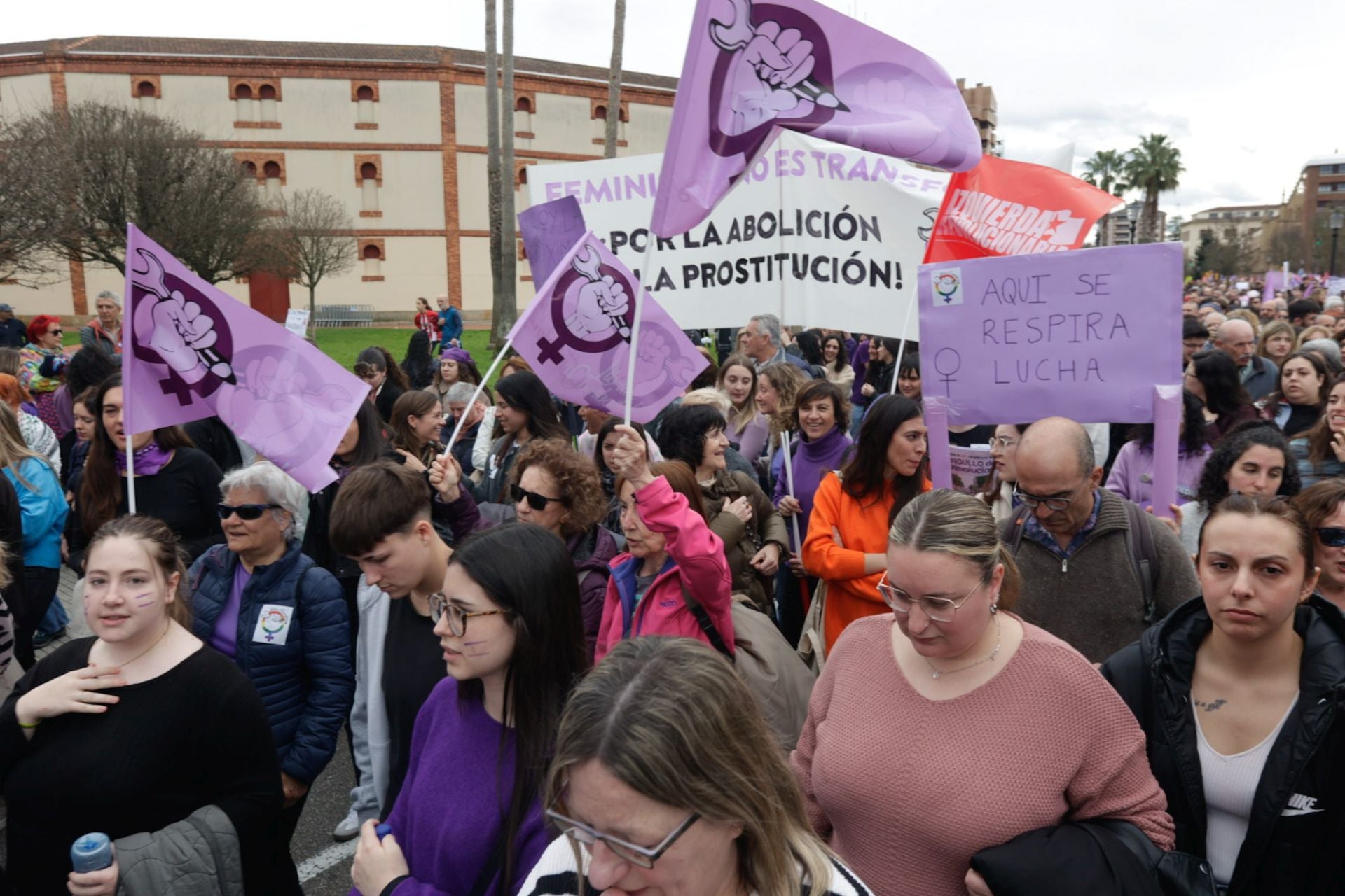 Asturias «respira lucha»: las fotos de la manifestación del 8M en Gijón