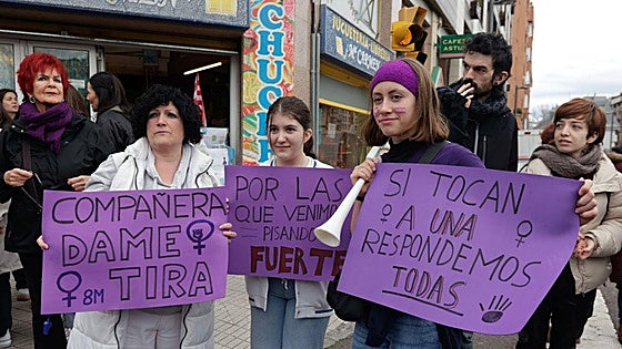 Asturias «respira lucha»: las fotos de la manifestación del 8M en Gijón