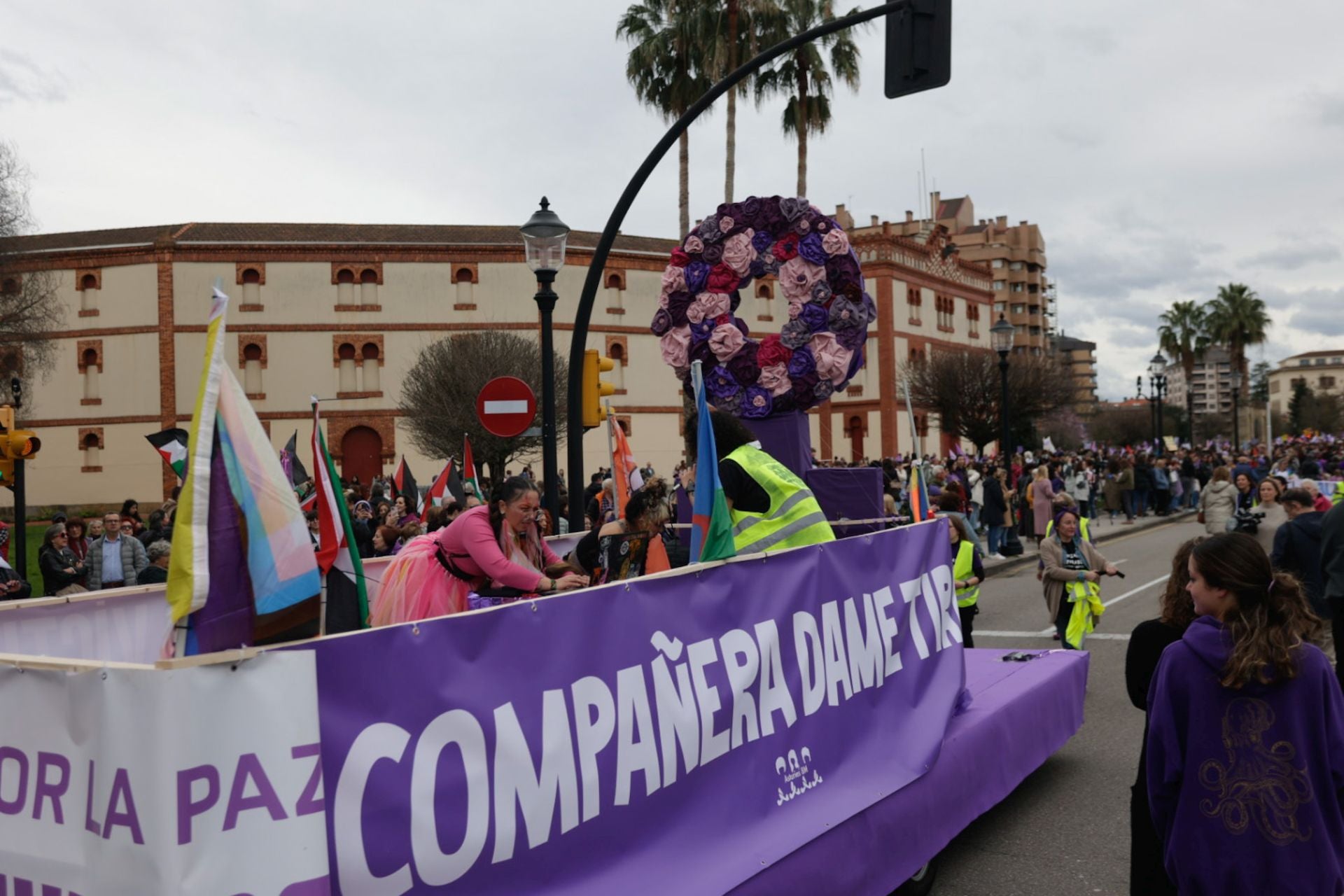 Asturias «respira lucha»: las fotos de la manifestación del 8M en Gijón