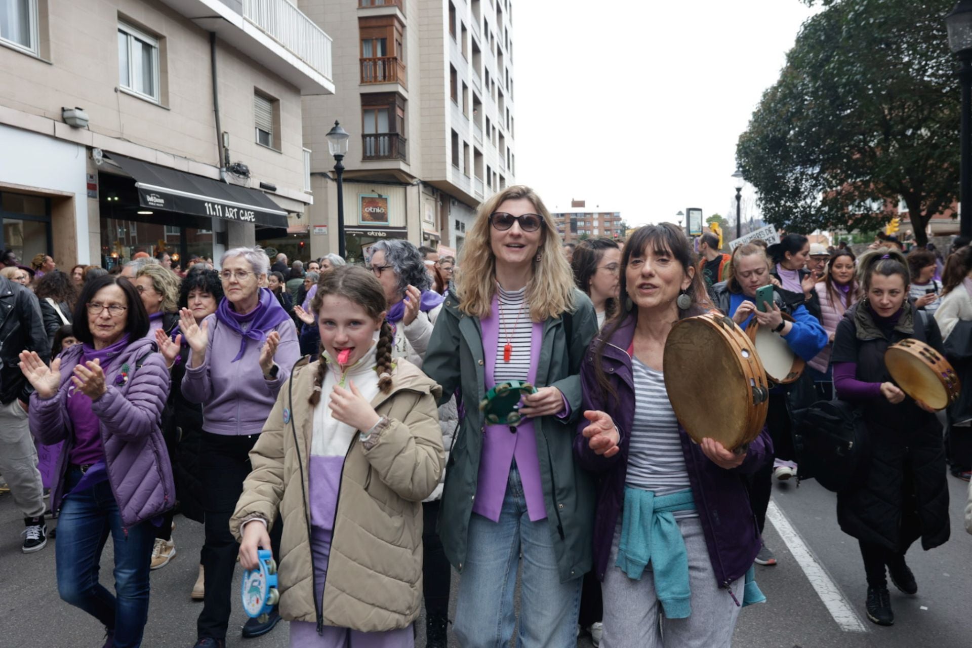 Asturias «respira lucha»: las fotos de la manifestación del 8M en Gijón