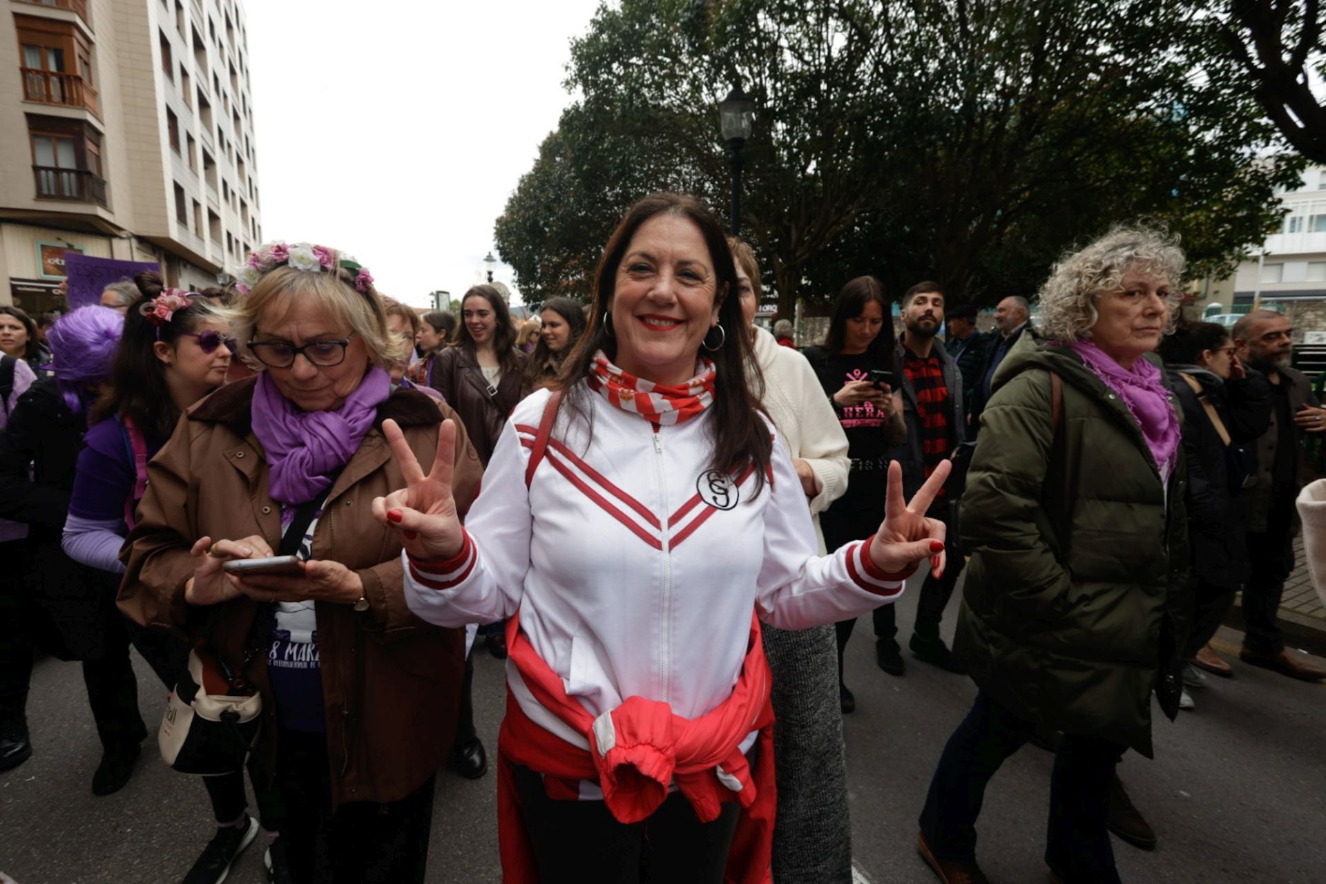 Asturias «respira lucha»: las fotos de la manifestación del 8M en Gijón